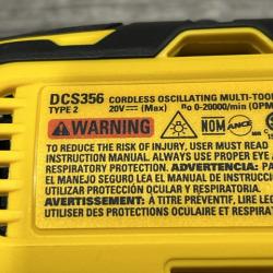 AS-IS DEWALT 20V MAX XR Cordless Brushless 3-Speed Oscillating Multi Tool Kit