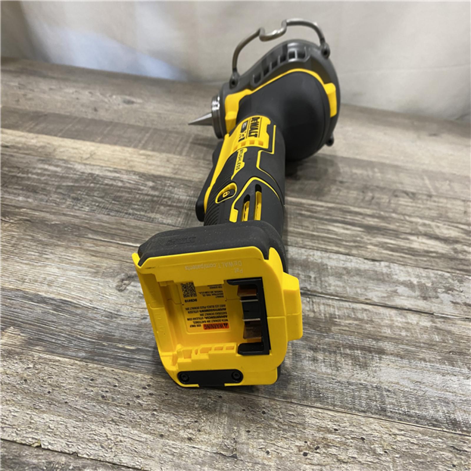 LIKE NEW - DEWALT 20-Volt MAX 1-1/2 in. PEX Expander (Tool-Only)