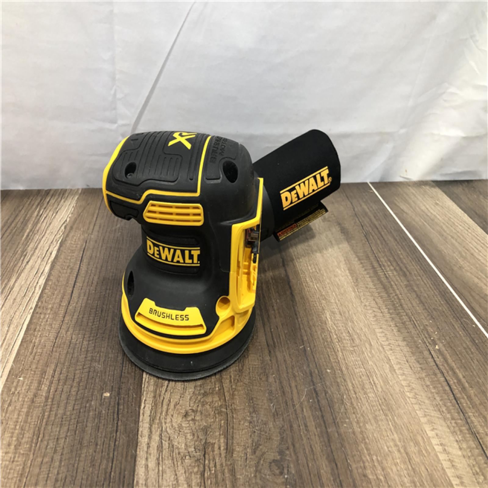AS-IS DEWALT 20V MAX XR Cordless Brushless 5 in. Random Orbital Sander (Tool Only)