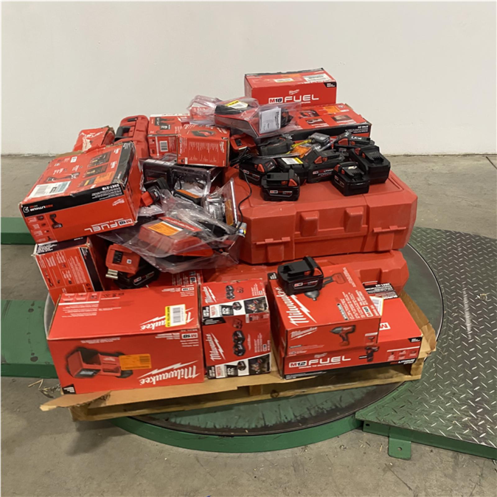 Dallas Location - As-Is Tool Pallet