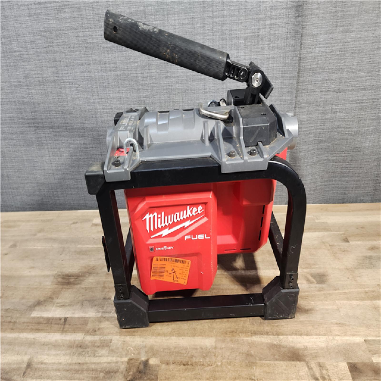 HOUSTON LOCATION - AS-IS Milwaukee M18 FUEL™ Sectional Machine (TOOL ONLY)