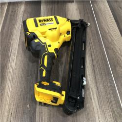 AS-IS DEWALT 20V MAX XR Lithium-Ion Cordless 2-1/2 in. 15-Gauge Finish Nailer Kit