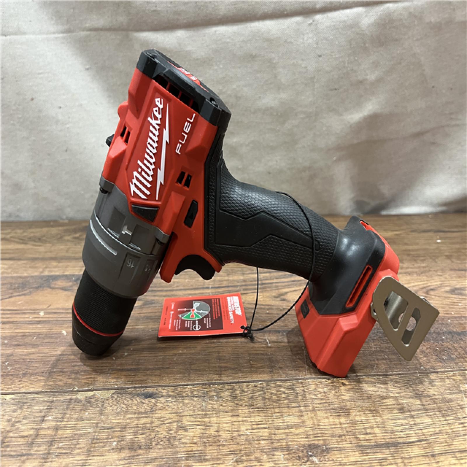 AS-IS Milwaukee 2904-20 12V 1/2  Hammer Drill/ Driver