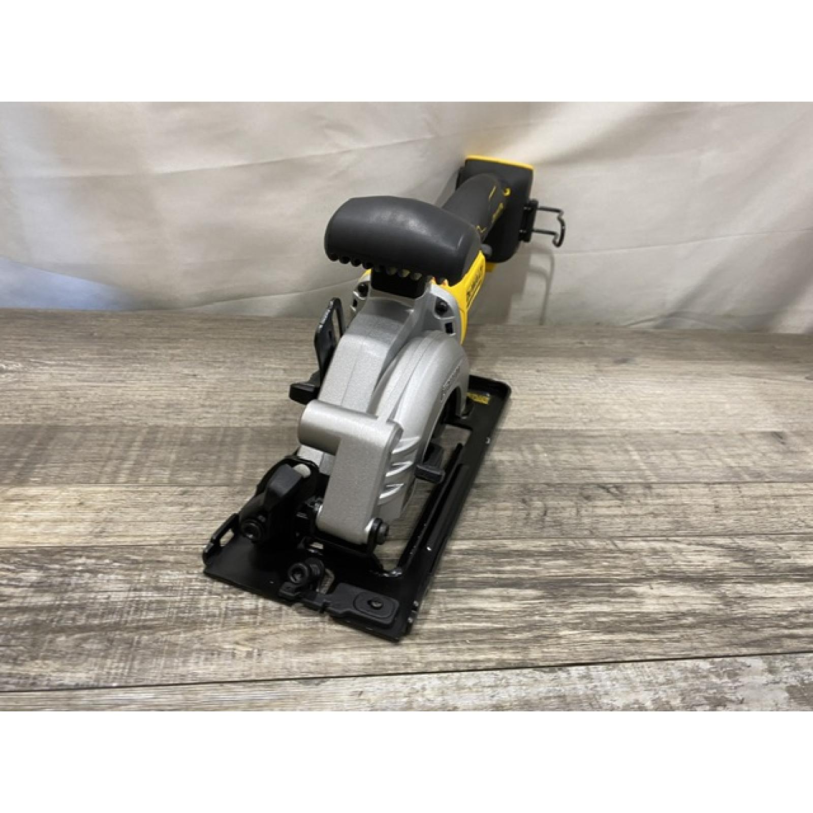 AS-IS DEWALT ATOMIC 20V MAX Cordless Brushless 4-1/2 in. Circular Saw (Tool Only)