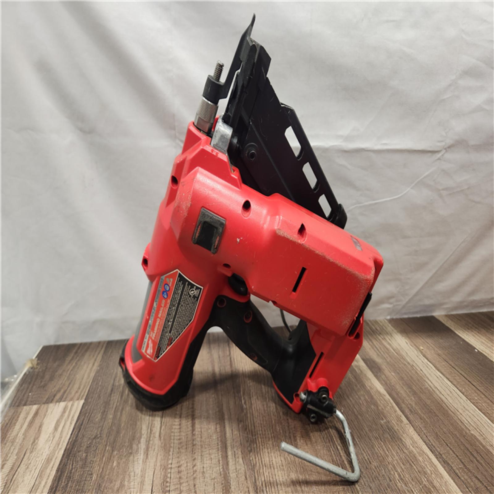 AS-IS- Milwaukee M18 FUEL 30 Degree Framing Nailer (TOOL ONLY)