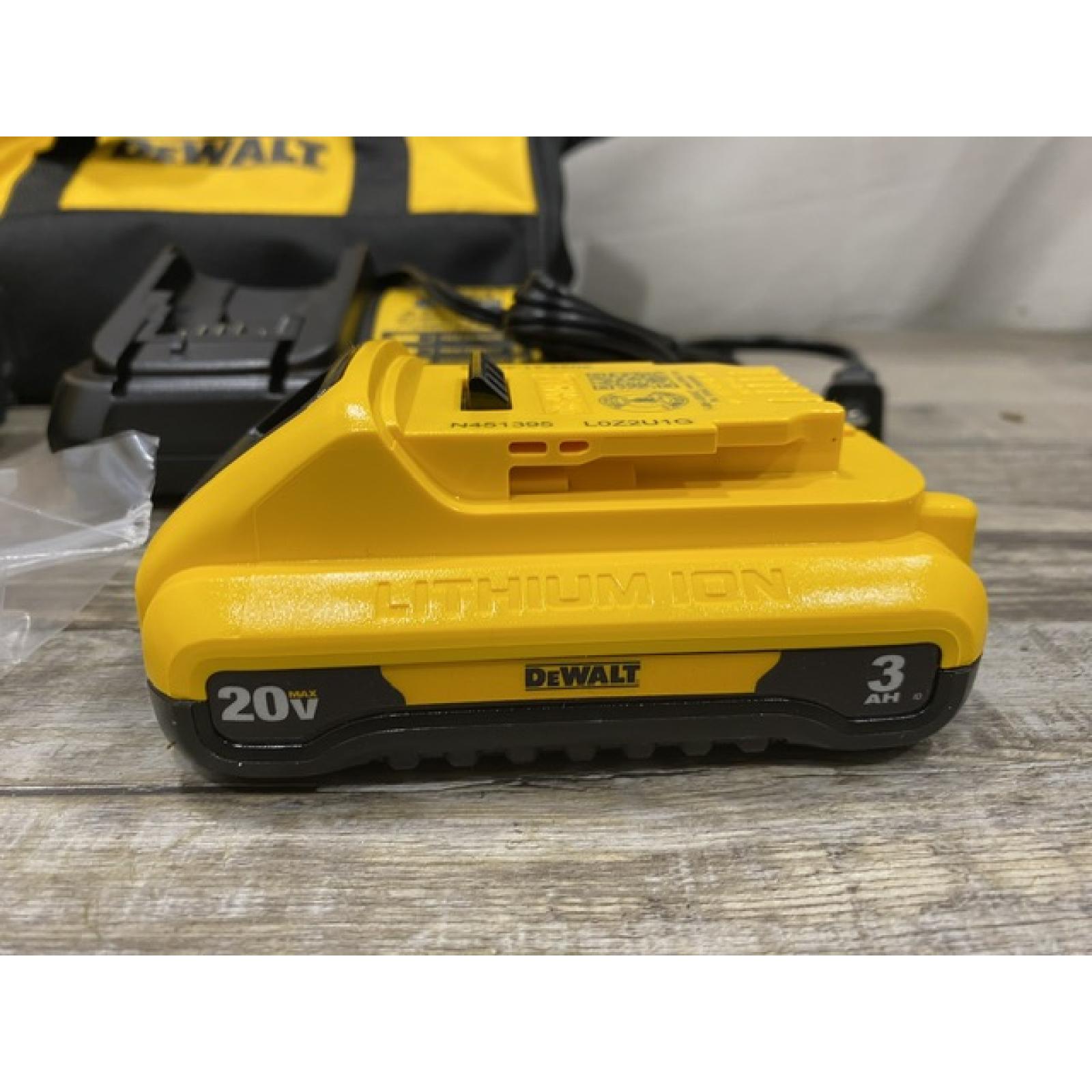 AS-IS DEWALT ATOMIC 20V Cordless 1/2 in. Compact Hammer Drill Kit