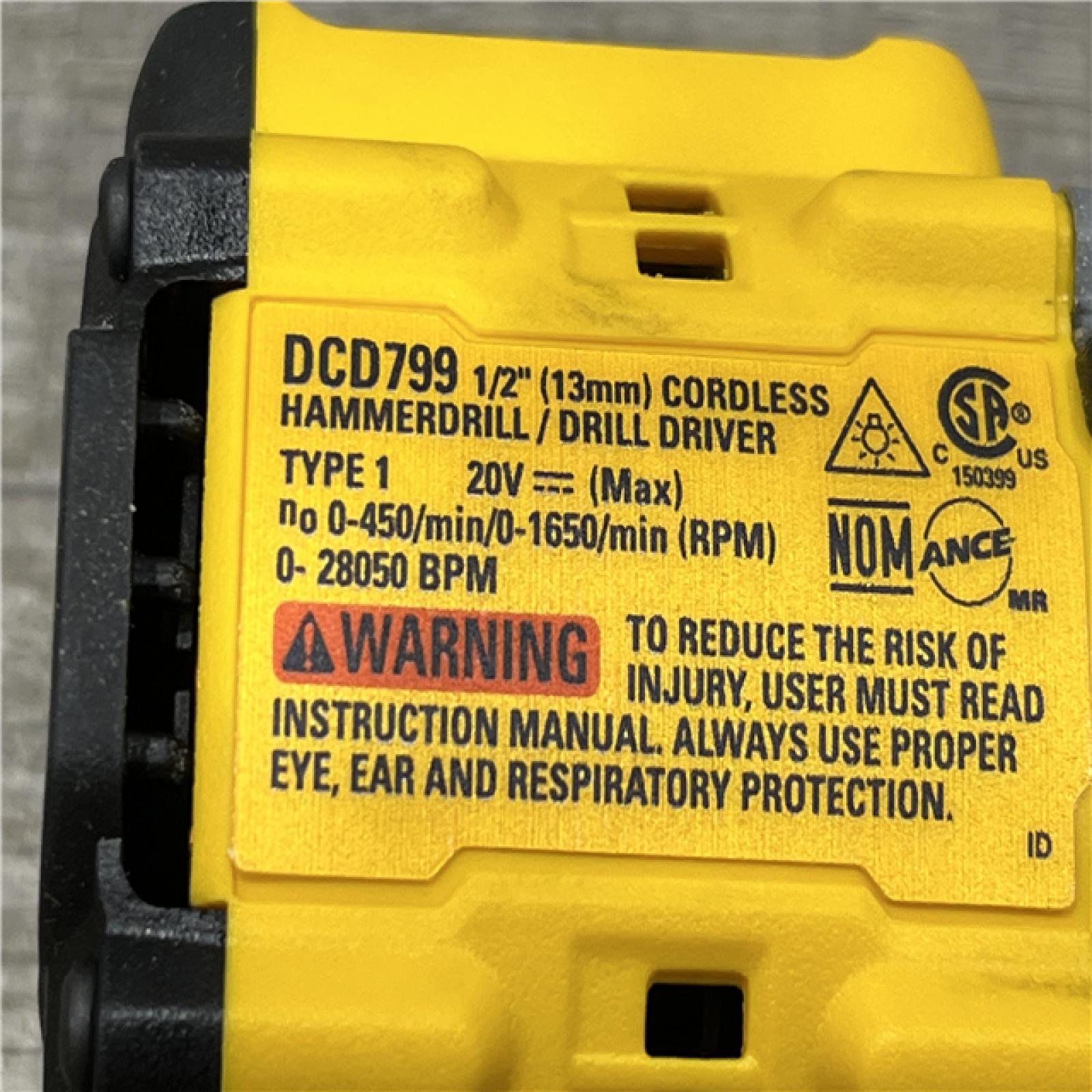 AS-IS DEWALT ATOMIC 20V Lithium-Ion Cordless 1/2 in. Hammer Drill Kit