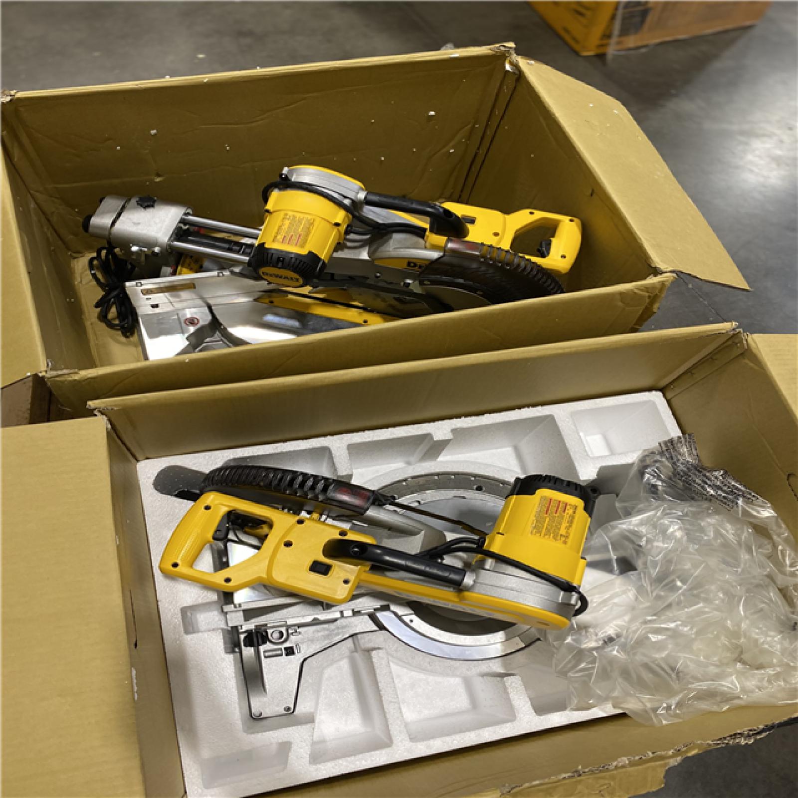 Dallas Location - As-Is DWS780-  DEWALT 15 Amp Corded 12 in. Double Bevel Sliding Compound Miter Saw(Lot Of 2)