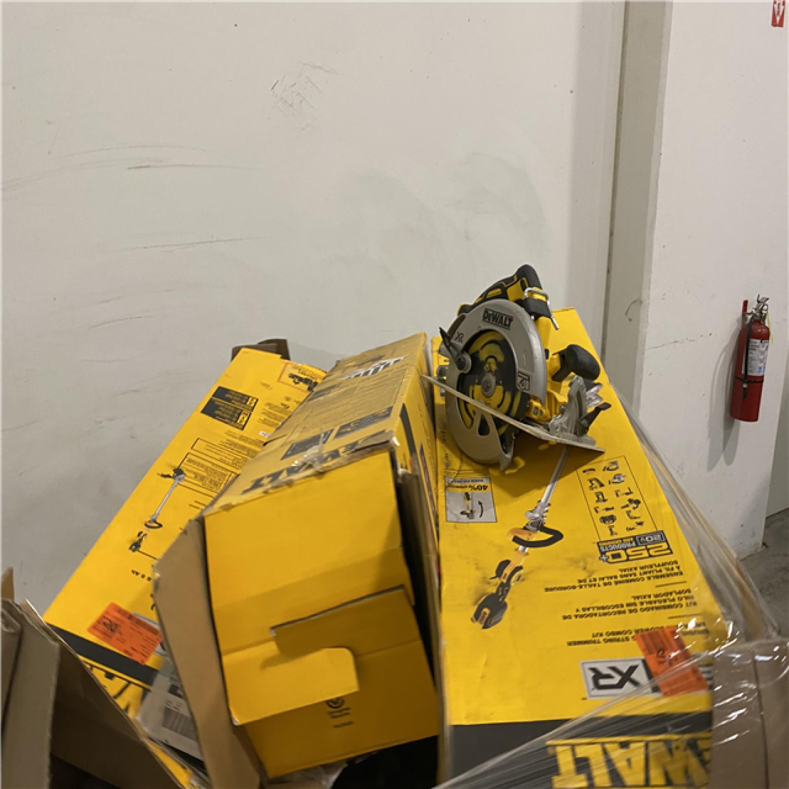 Dallas Location - As-Is DEWALT Tool Pallet