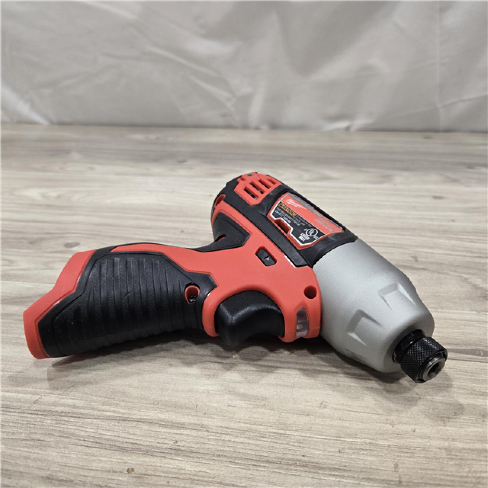 AS-IS Milwaukee 2494-22 M12 Cordless 3/8 Drill / Driver and 1/4 Hex Impact Driver Kit