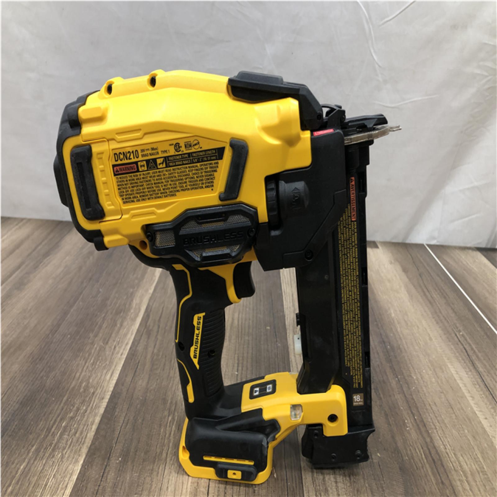 AS-IS DEWALT 20V MAX XR 18 Gauge Cordless Brad Nailer (Tool Only)