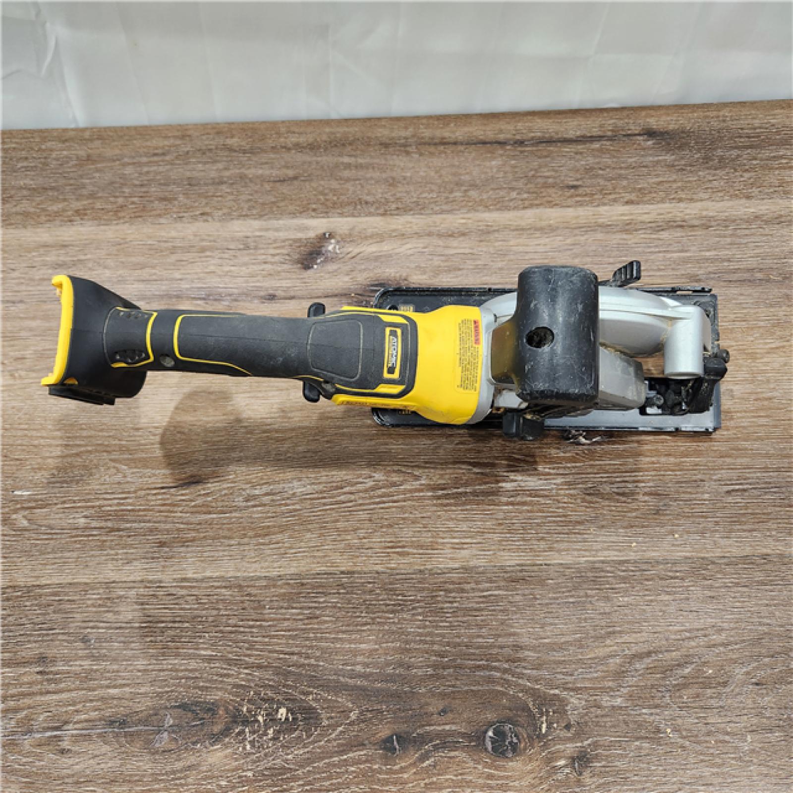 AS-IS DEWALT DCS571B ATOMIC 20V MAX* 4.5in Circular Saw