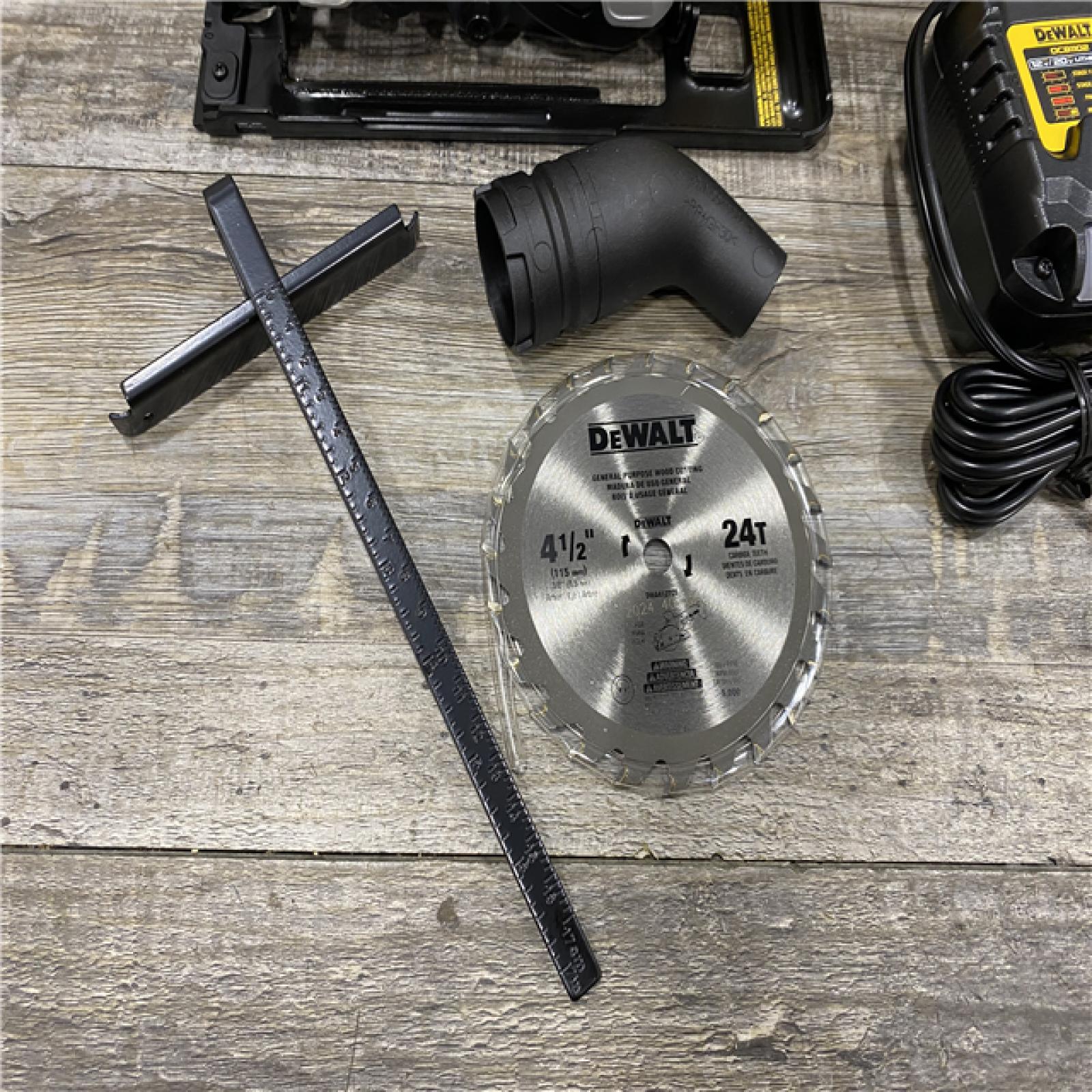 AS-IS DEWALT Atomic 20-Volt Maximum Lithium-Ion Cordless Brushless 4-1/2 in. Circular Saw Kit