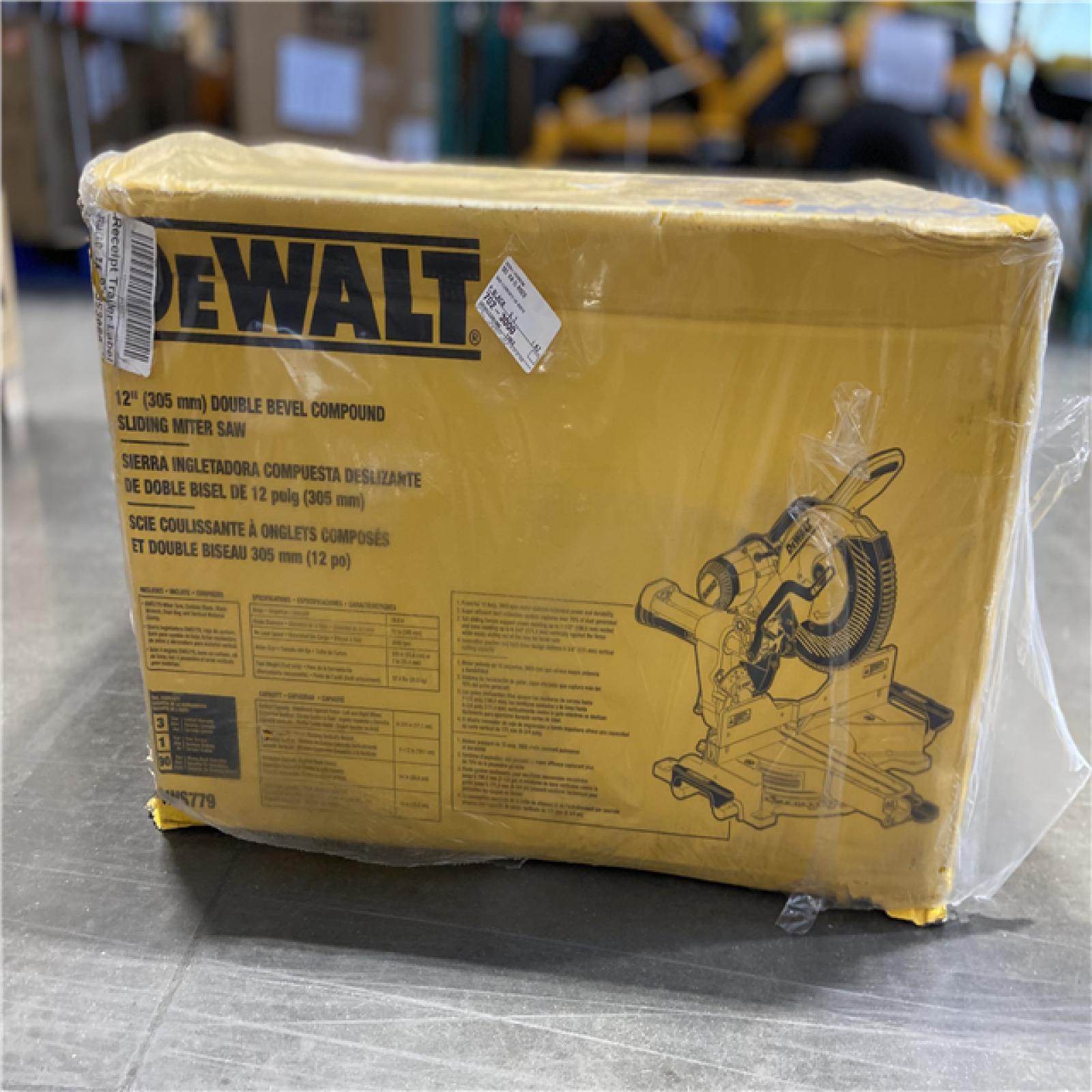 NEW! -  DEWALT 15 Amp Corded 12 in. Double Bevel Sliding Compound Miter Saw,