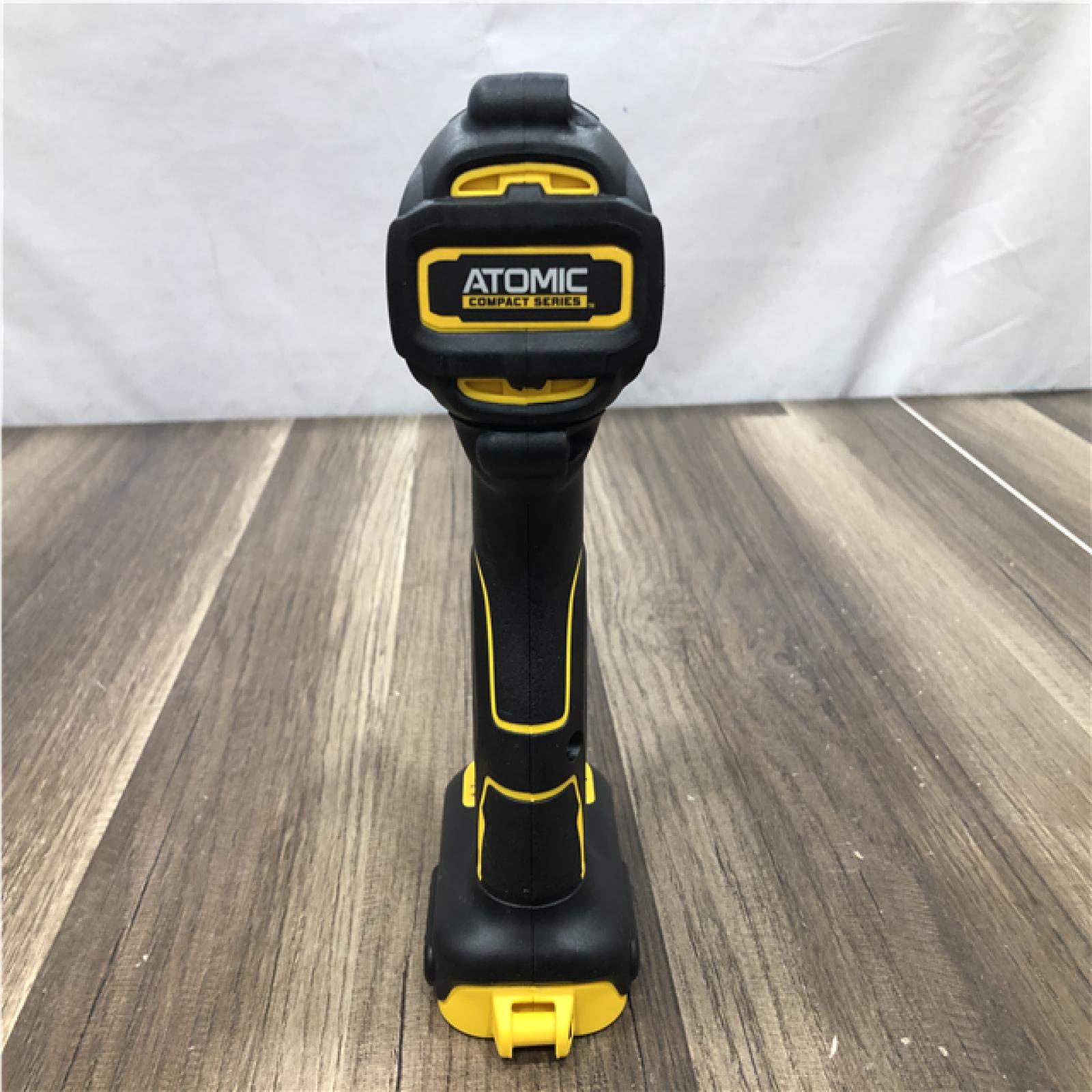 AS-IS DEWALT Atomic 20V Max Lithium-Ion Brushless Cordless Compact 1/4 in. Impact Driver Kit