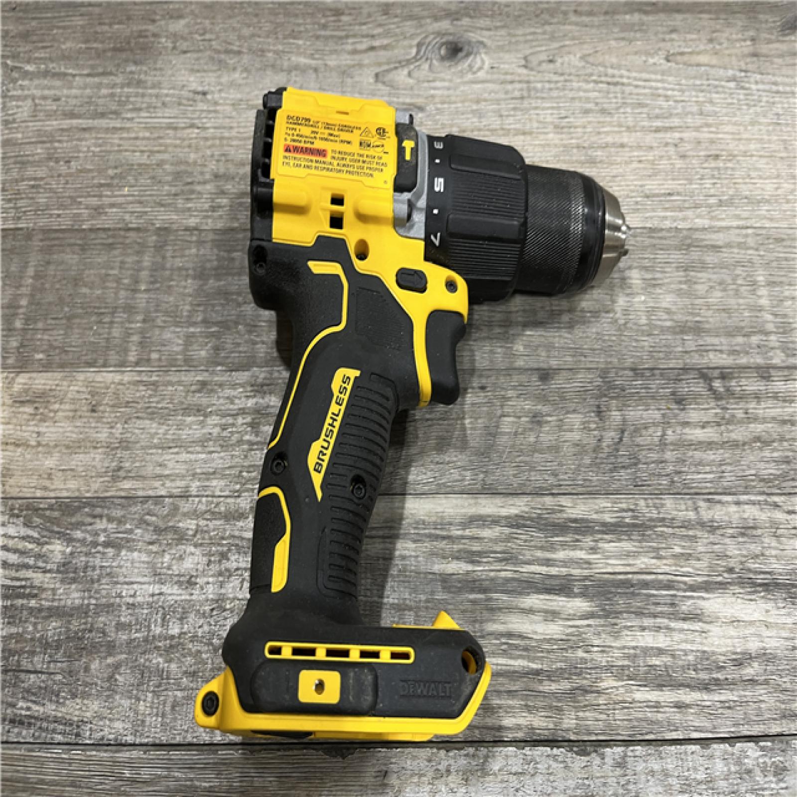 AS-IS DEWALT ATOMIC 20V Lithium-Ion Cordless 1/2 in. Hammer Drill Kit