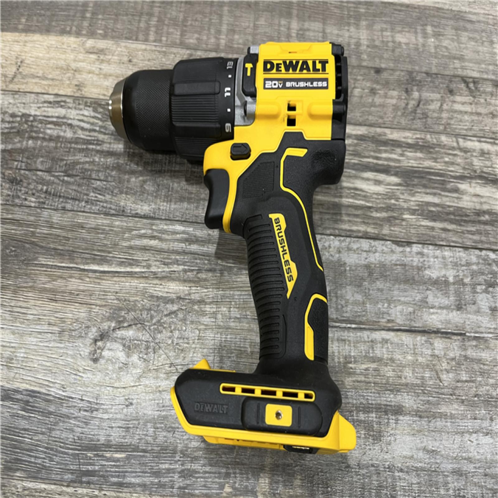 AS-IS DEWALT ATOMIC 20V Lithium-Ion Cordless 1/2 in. Hammer Drill Kit