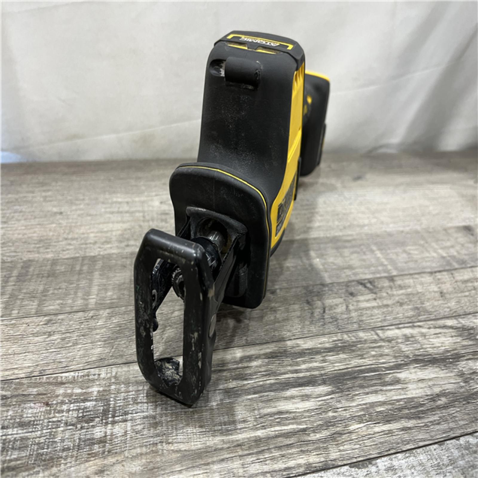 AS-IS DEWALT ATOMIC 20V MAX Cordless Brushless Compact Reciprocating Saw (Tool Only)