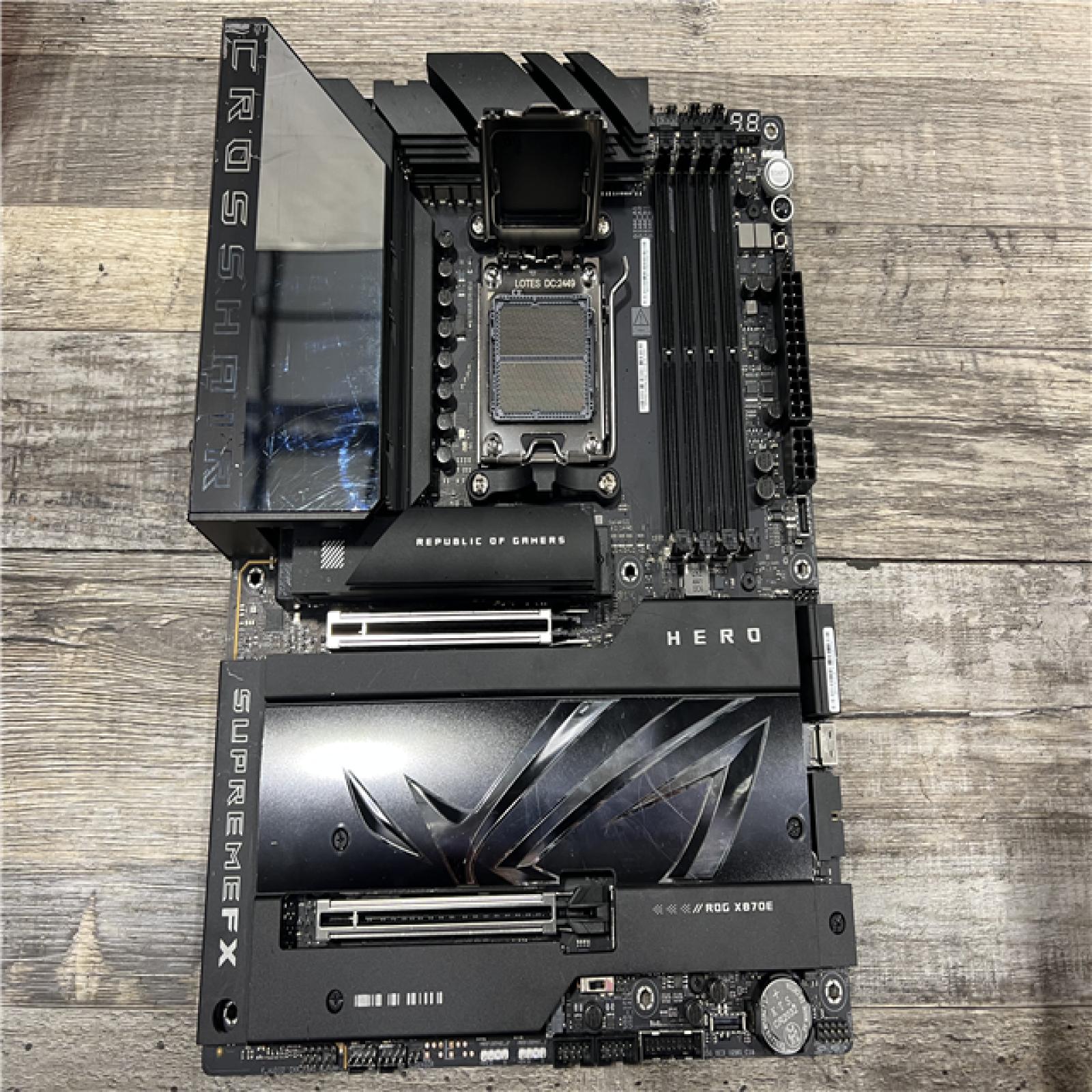 AS-IS ASUS - ROG CROSSHAIR X870E HERO AMD X870 ATX DDR5 Wi-Fi 7 Motherboard - Black
