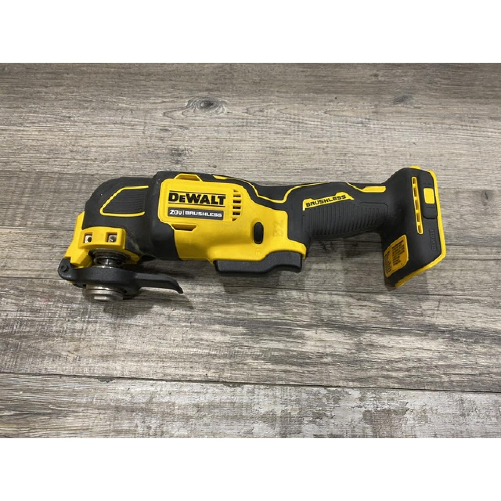 AS-IS DEWALT ATOMIC 20V MAX Cordless Brushless Oscillating Multi Tool Kit