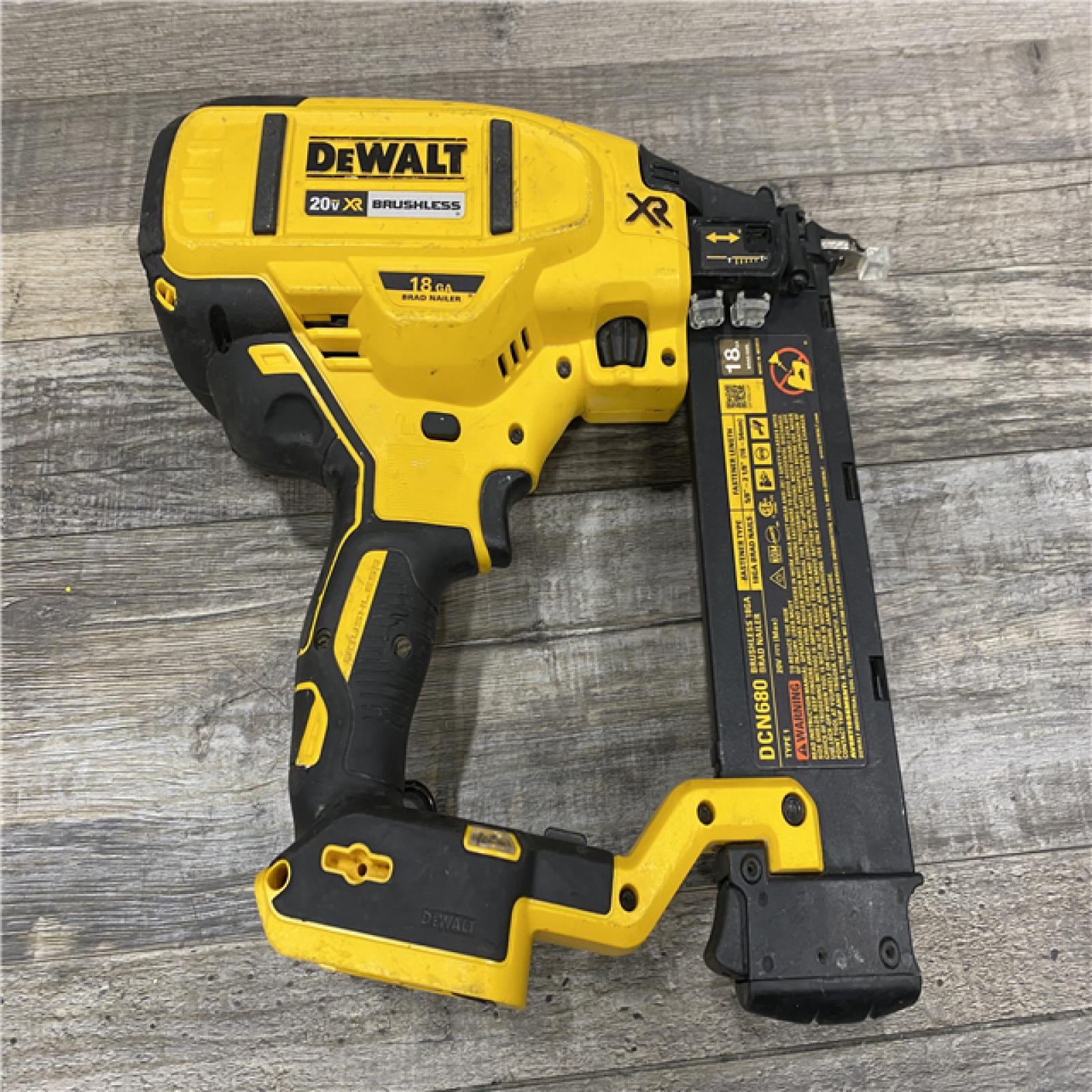 AS-IS DEWALT 20V MAX XR Lithium-Ion Electric Cordless 18-Gauge Brad Nailer (Tool Only)