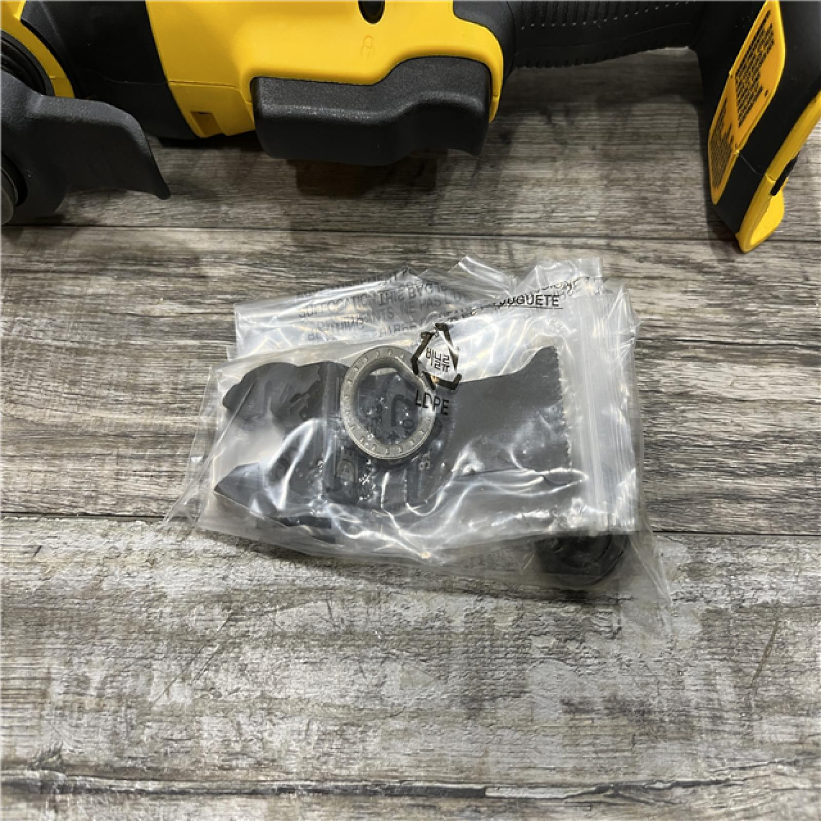 AS-IS DEWALT ATOMIC 20V MAX Cordless Brushless Oscillating Multi Tool (Tool Only)