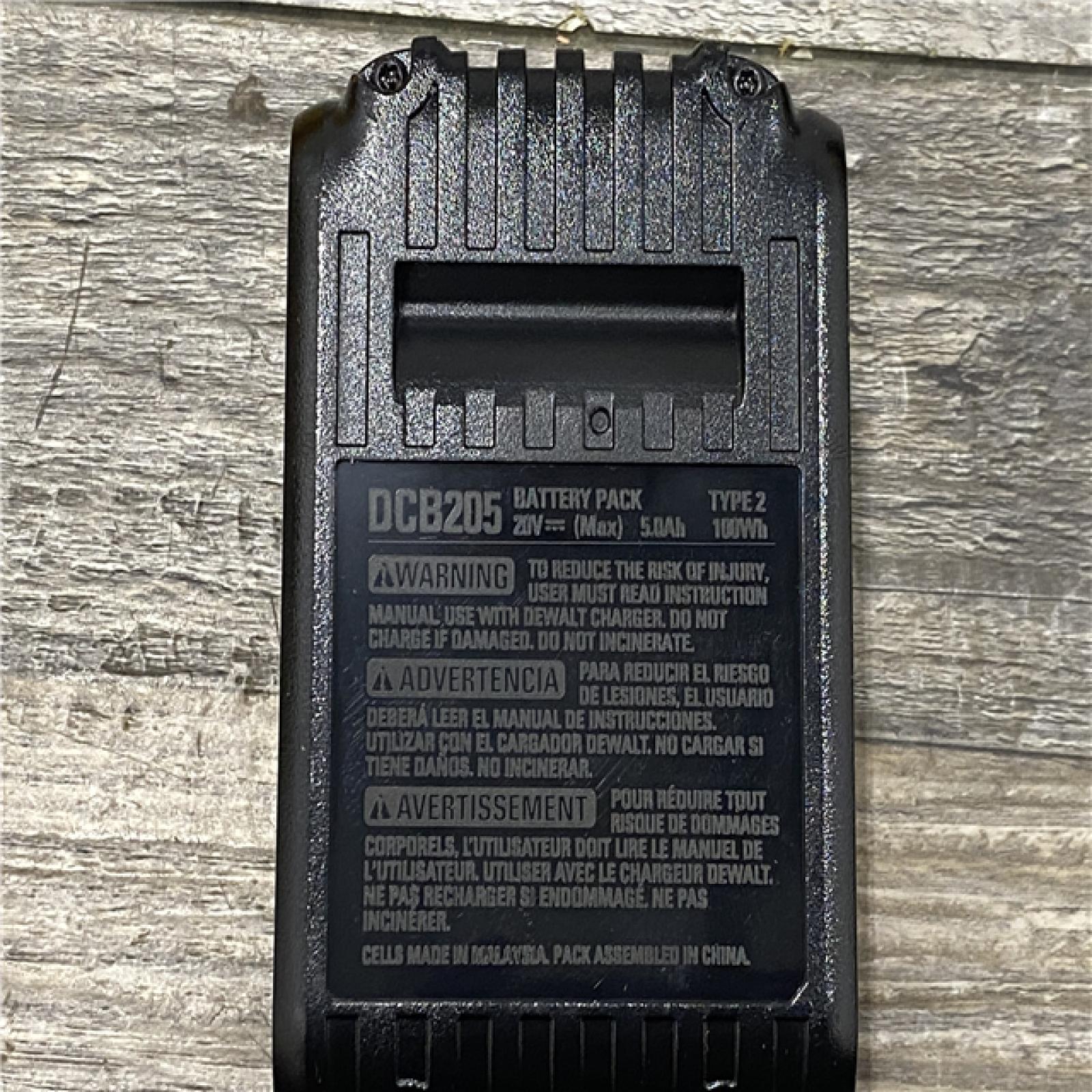 AS-IS DEWALT 20V MAX Lithium-Ion Cordless 1/2 in. Impact Wrench Kit