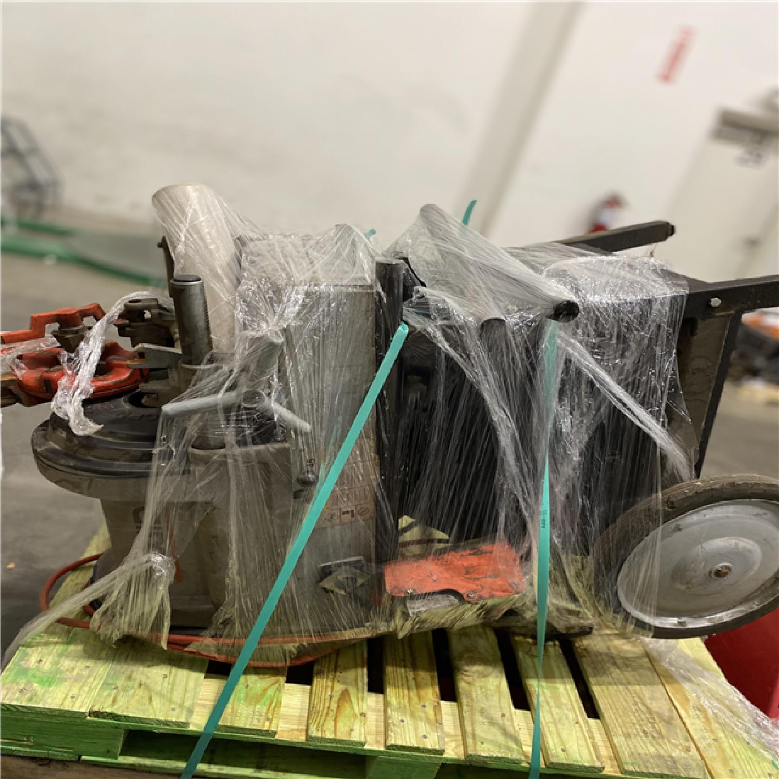 Dallas Location - As-Is Ridgid 1822-I Pipe and Bolt Threading Machine