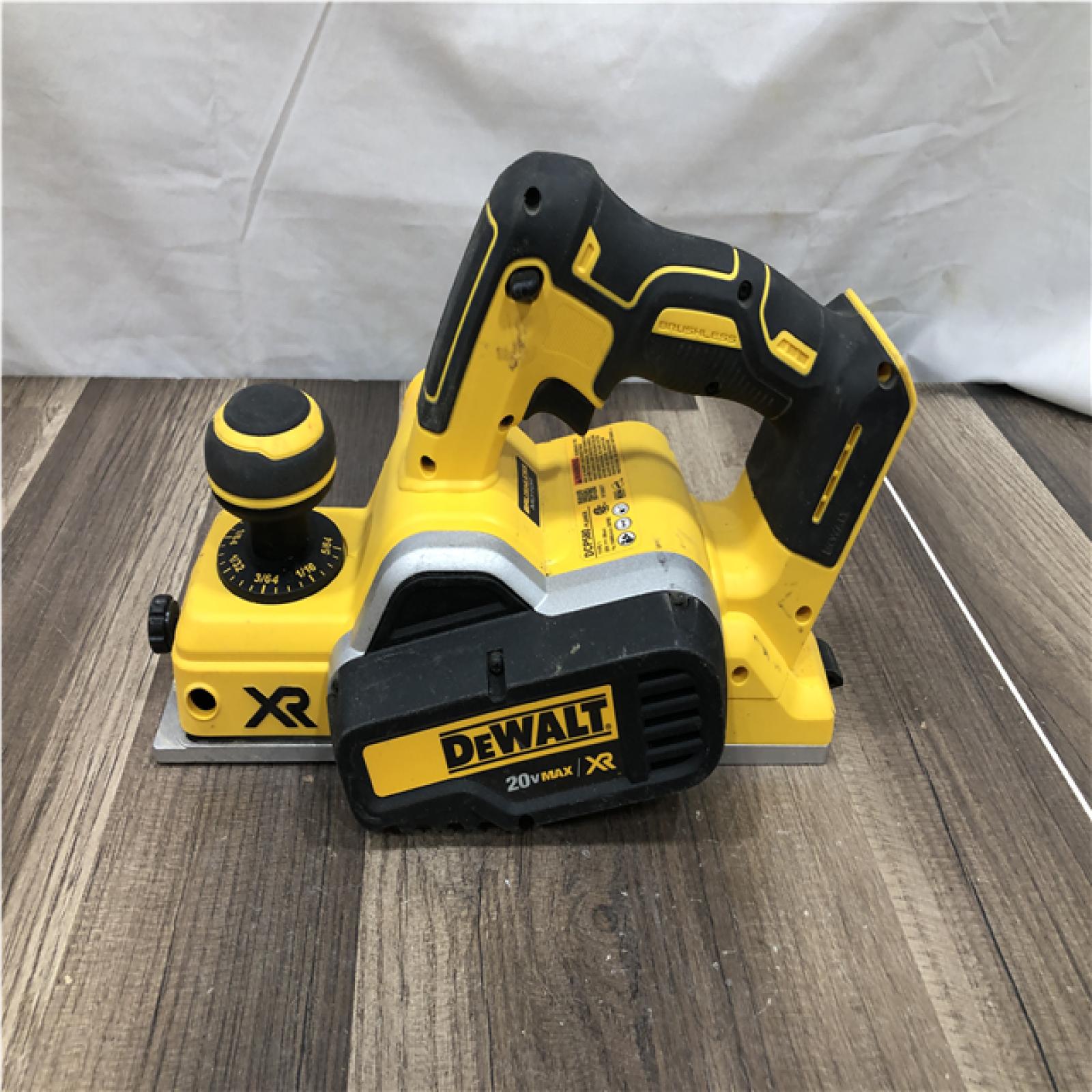 AS-IS DEWALT 20V MAX XR Cordless Brushless 3-1/4 in. Planer (Tool Only)