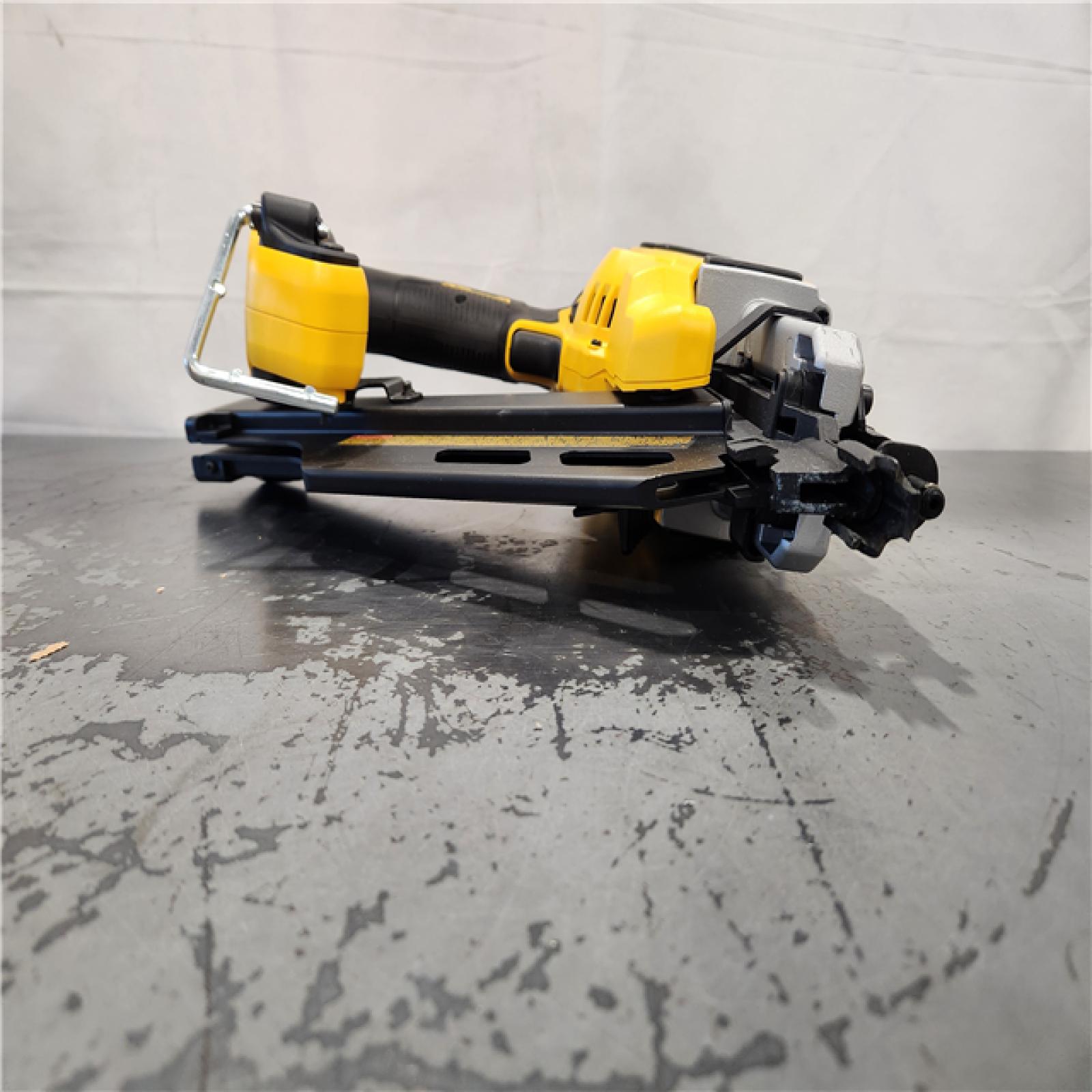 AS-IS- DEWALT 20-Volt 30° Cordless Framing Nailer (Tool-Only)