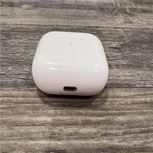 AS-IS Apple - AirPods (3rd generation) with Lightning Charging Case - White