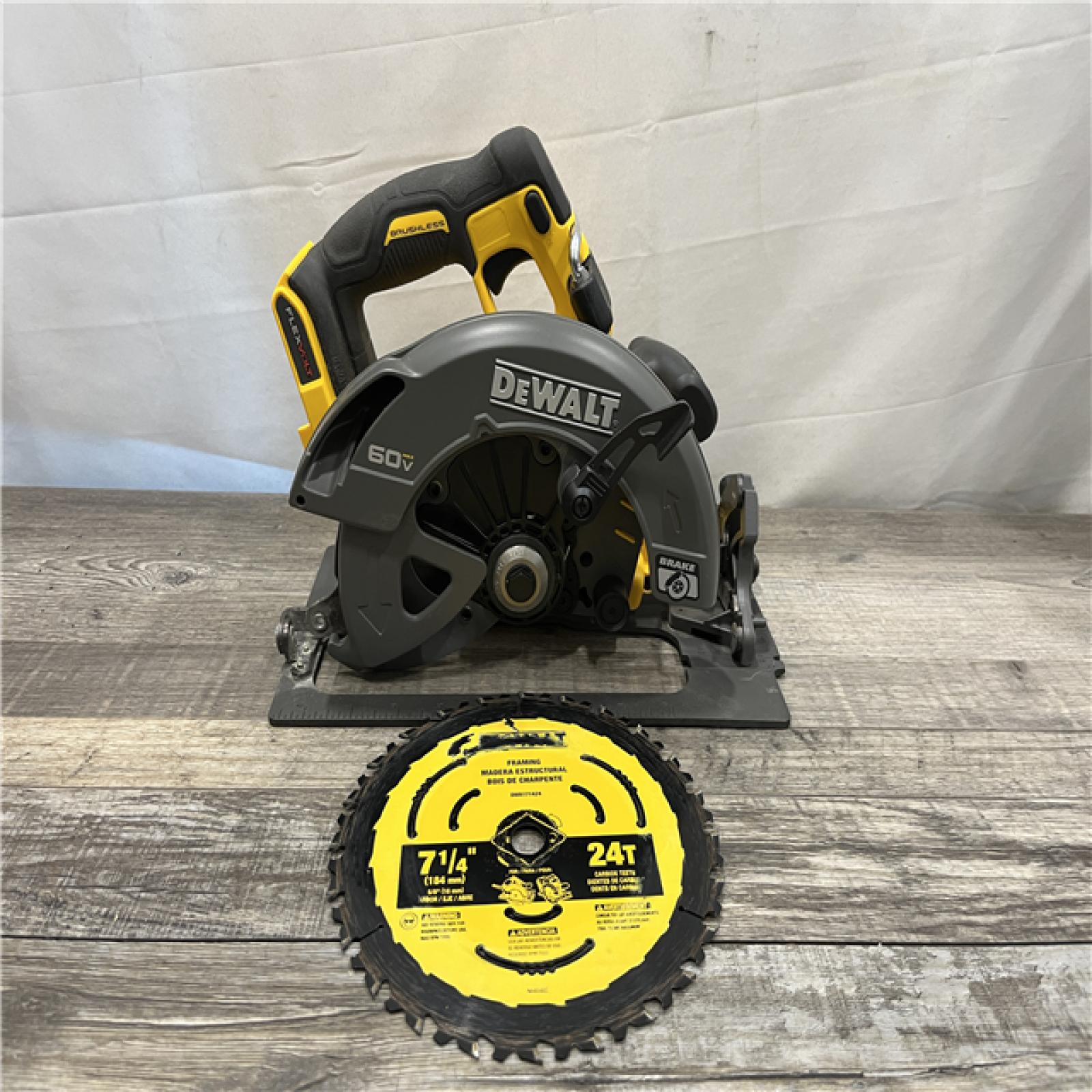 AS-IS DEWALT FLEXVOLT 60V MAX Cordless Brushless 7-1/4 in. Circular Saw with Brake (Tool Only)