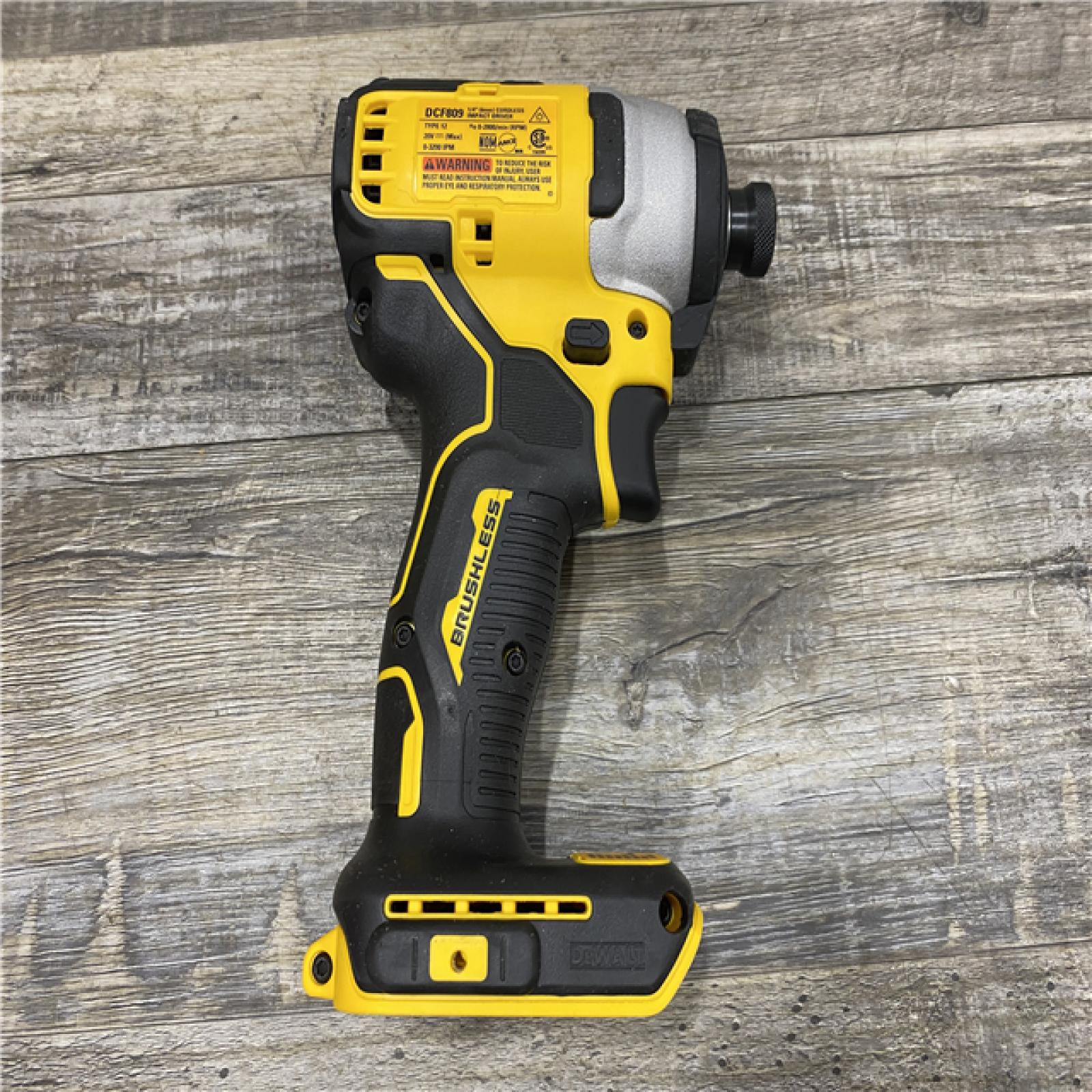 AS-IS DEWALT Atomic 20V Max Lithium-Ion Brushless Cordless Compact 1/4 in. Impact Driver Kit