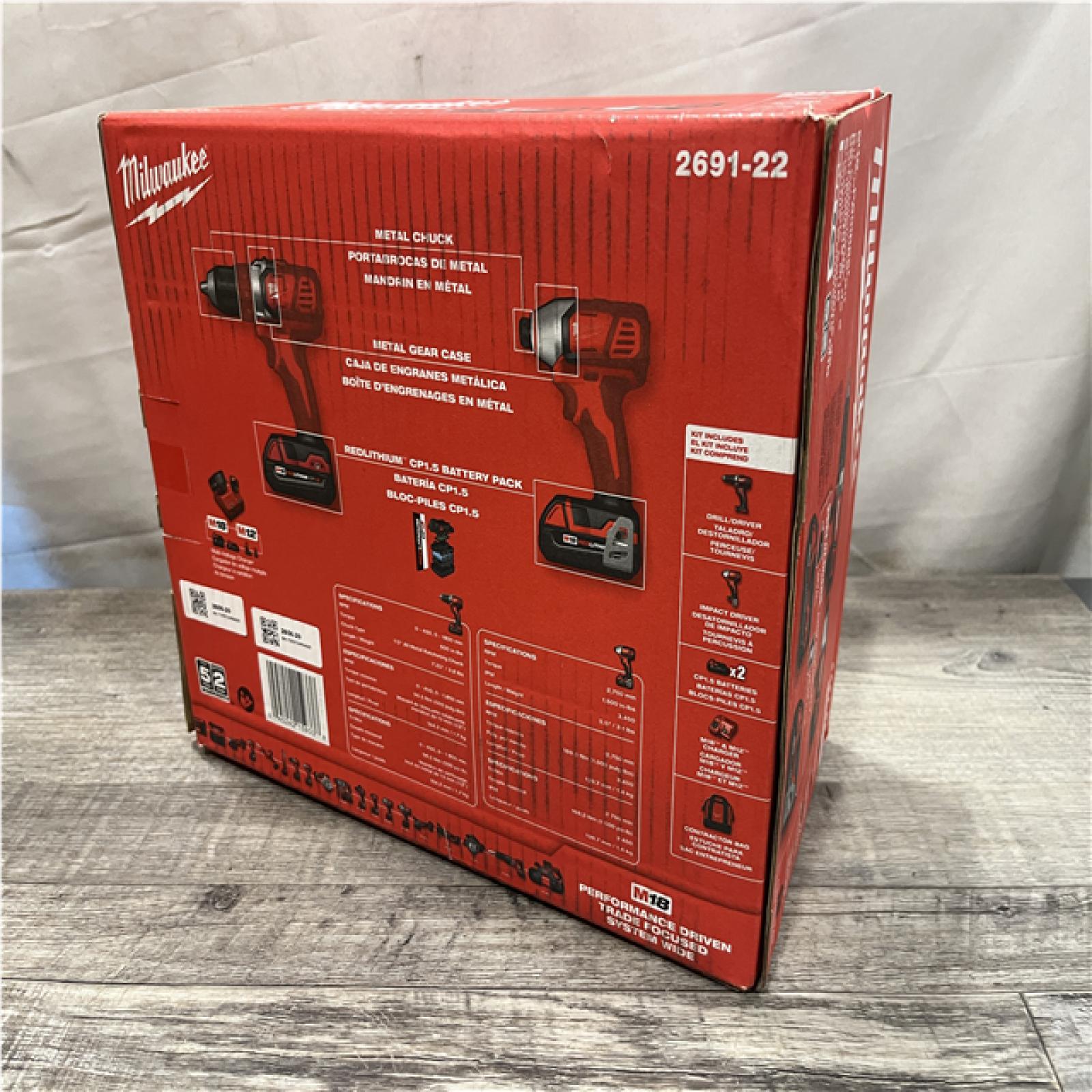 NEW - Milwaukee 18V Lithium-Ion Cordless Drill Driver/Impact Driver Combo Kit