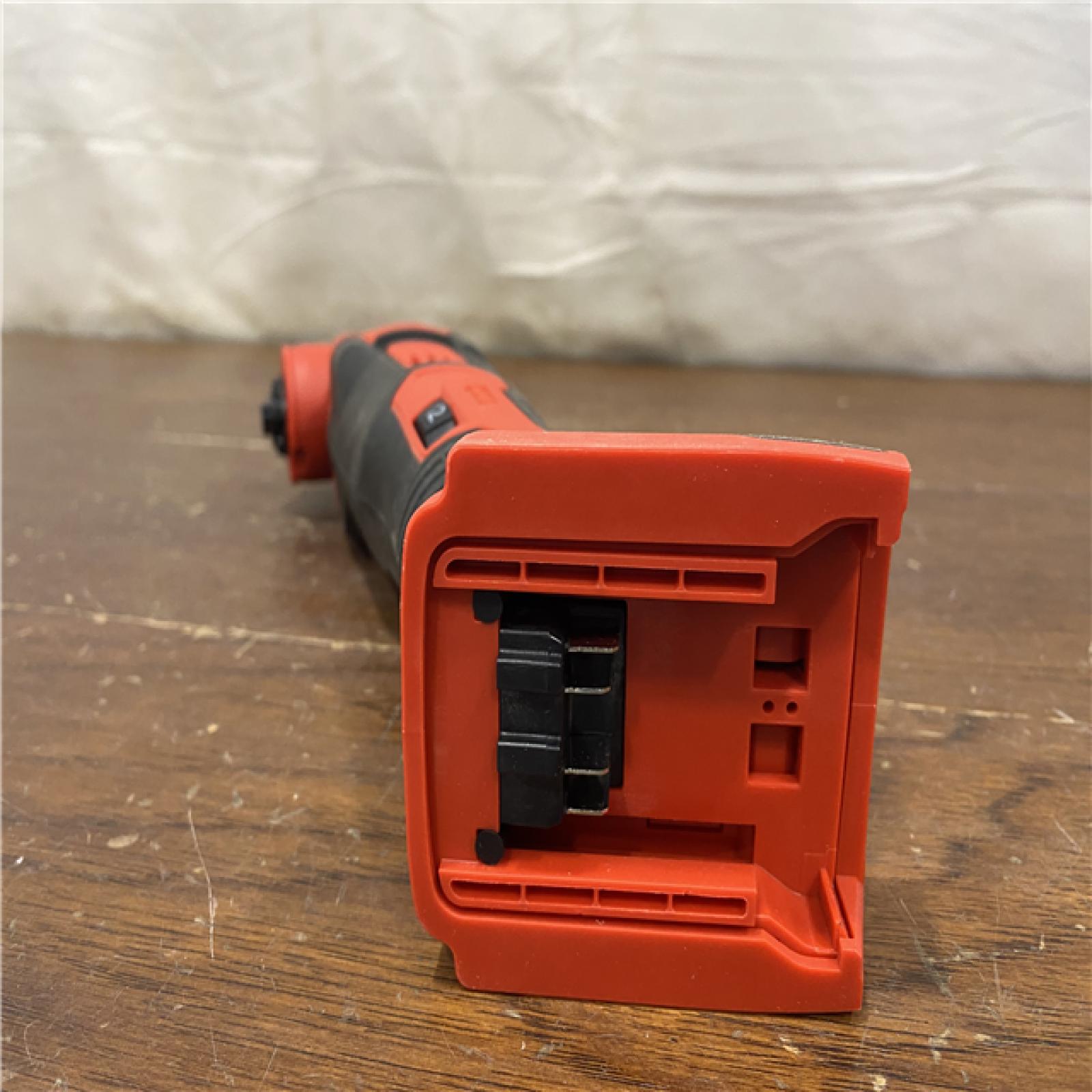 AS-ISMilwaukee 2626-20 M18 Lithium-Ion Cordless Multi-Tool (Tool Only)