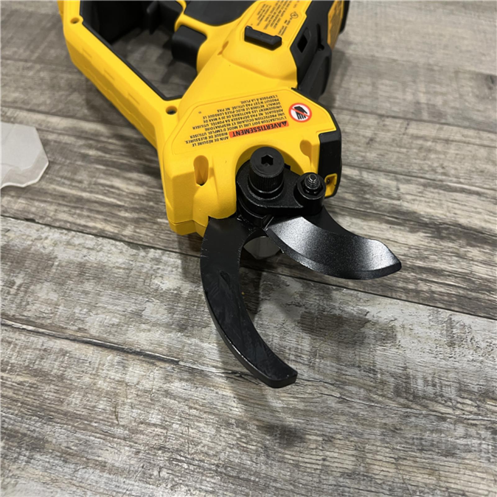 AS-IS DEWALT 20-Volt MAX 1 -1/2 in. Capacity Cordless Battery Powered Pruner (Tool Only)
