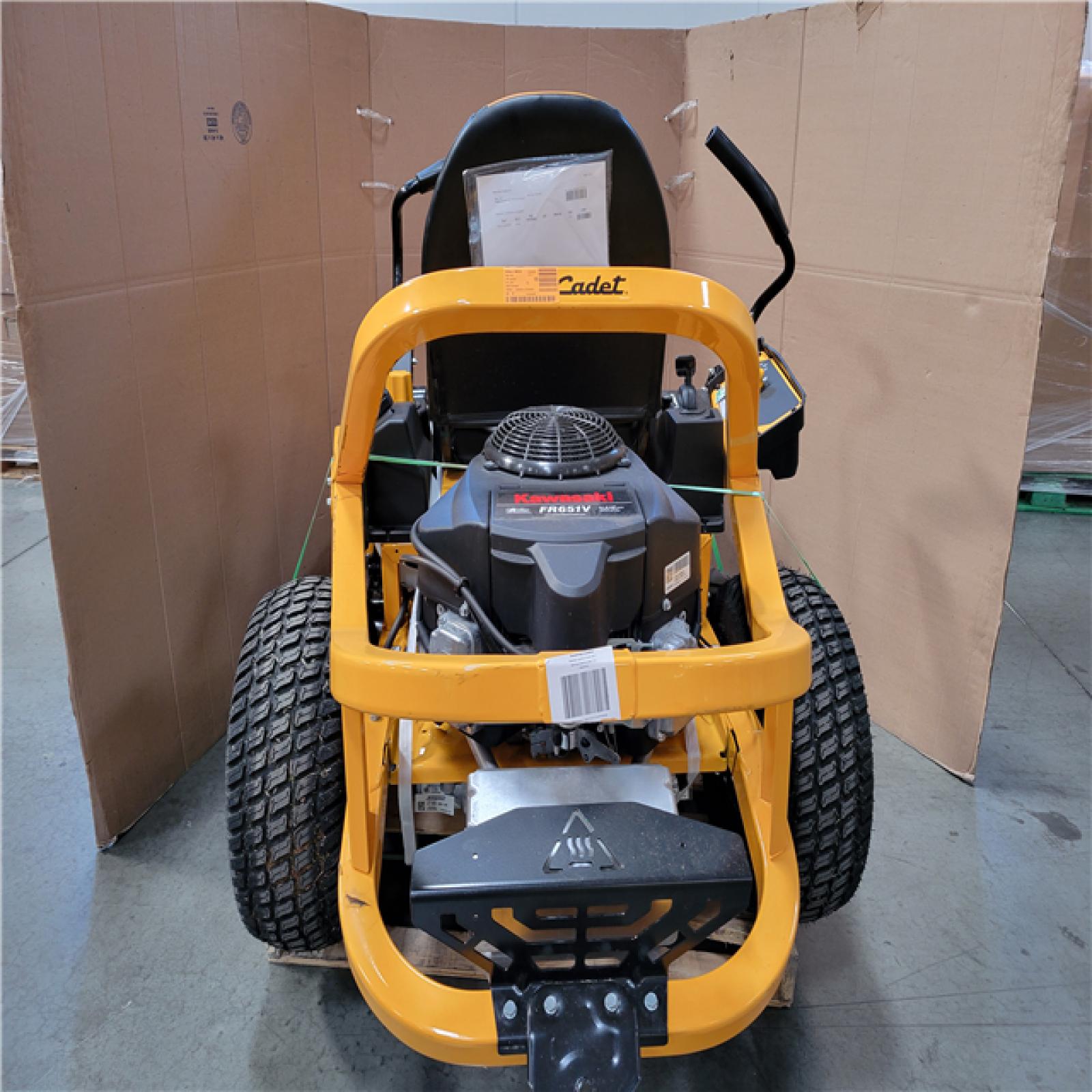CALIFORNIA AS-IS CUB CADET ULTIMA ZT1