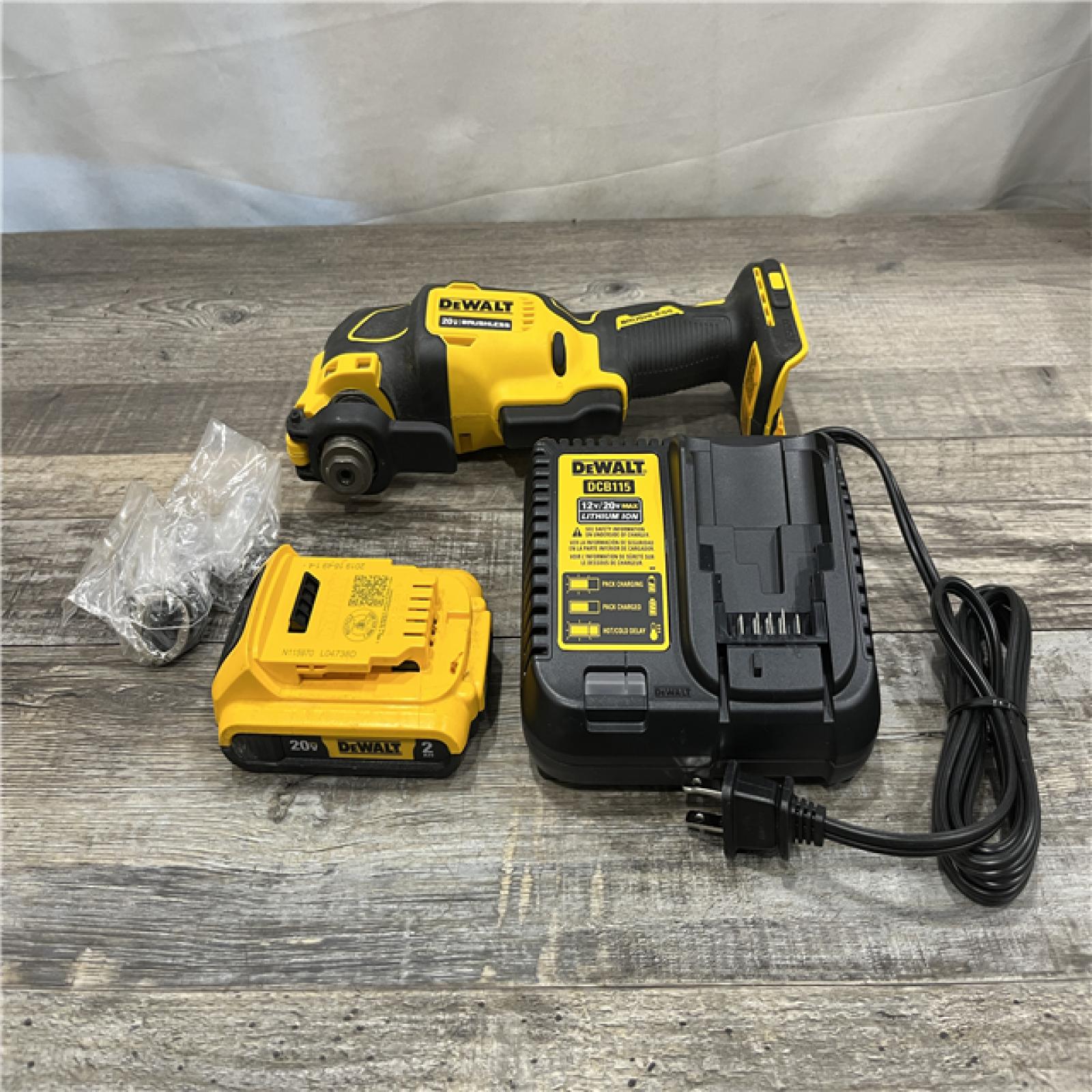 AS-IS DEWALT ATOMIC 20V MAX Cordless Brushless Oscillating Multi Tool Kit
