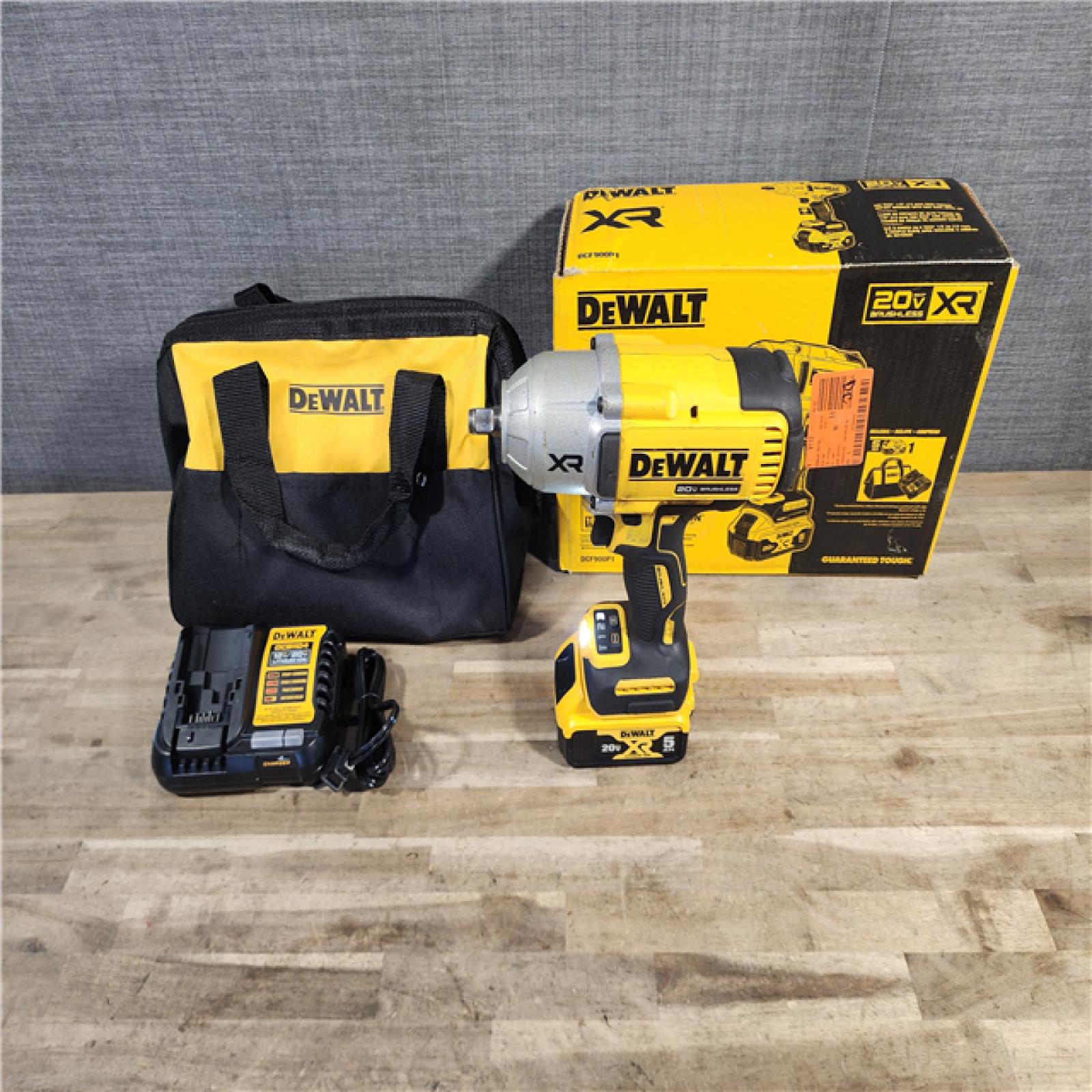 HOUSTON LOCATION - AS-IS Dewalt 20V MAX Lithium-Ion Cordless 1/2 in. Impact Wrench Kit W/ BATTERY & CHARGER