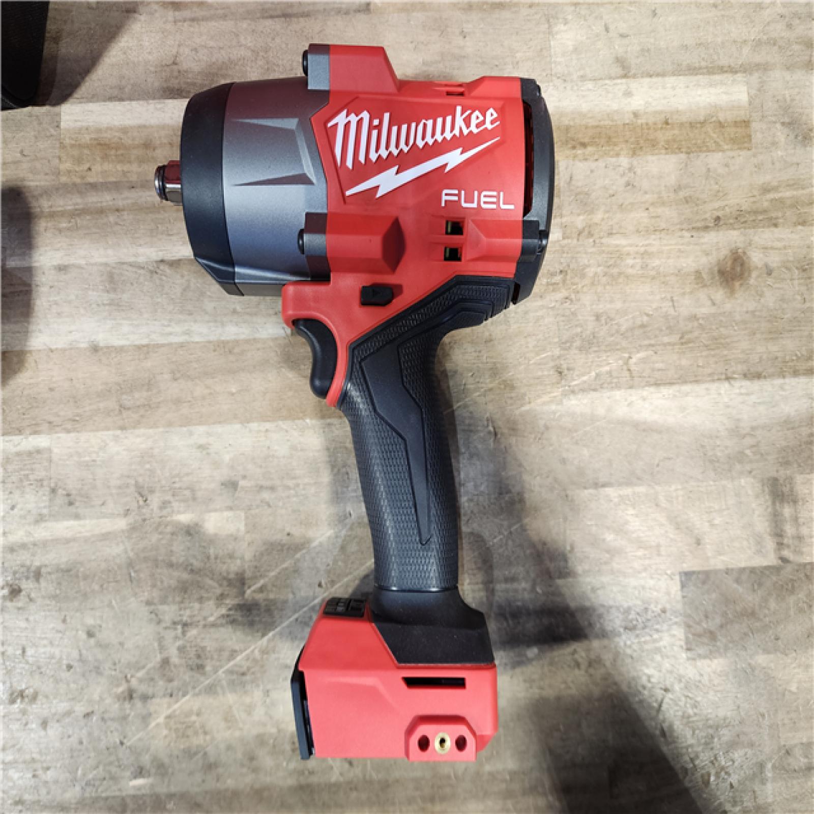 HOUSTON LOCATION - AS-IS Milwaukee M18 1/2 in. Cordless Brushless High Torque Impact Wrench Kit (Battery & Charger)