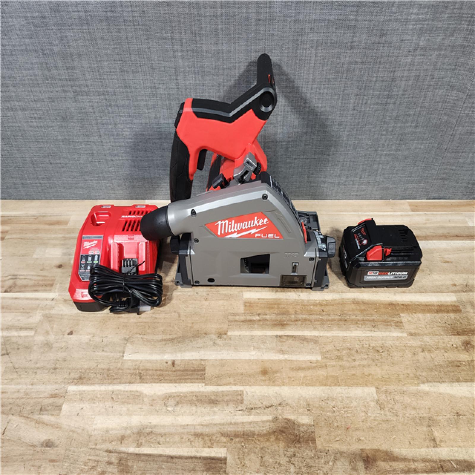 HOUSTON LOCATION - AS - IS Milwaukee M18 FUEL Brushless Cordless SAWZALL Reciprocating Saw Kit