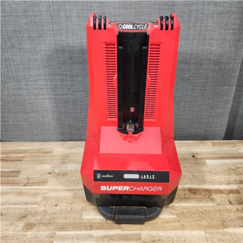 HOUSTON LOCATION - AS - IS MILWAUKEE BATTERY CHARGER PACK QTY - 1