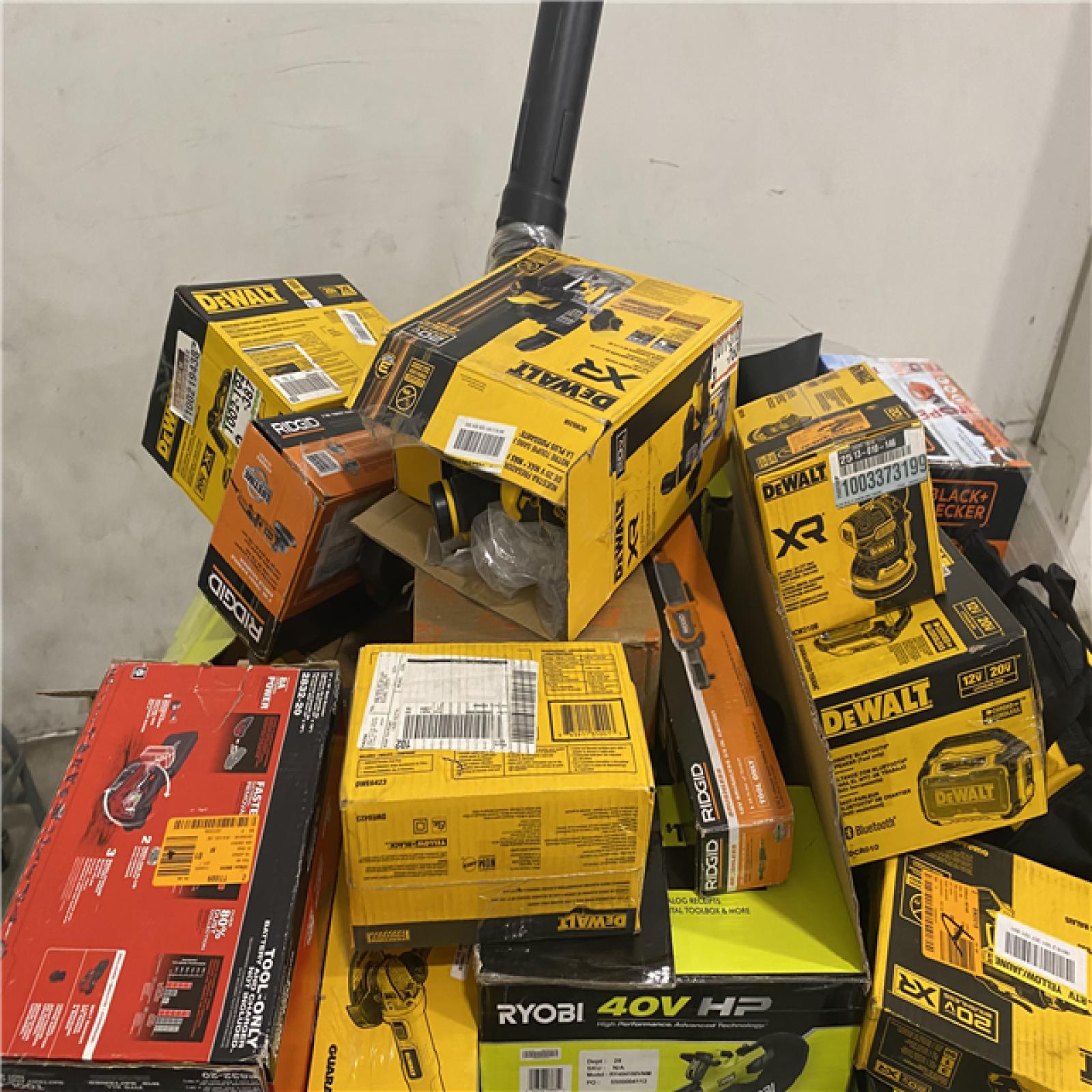 Dallas Location - As-Is Tool Pallet