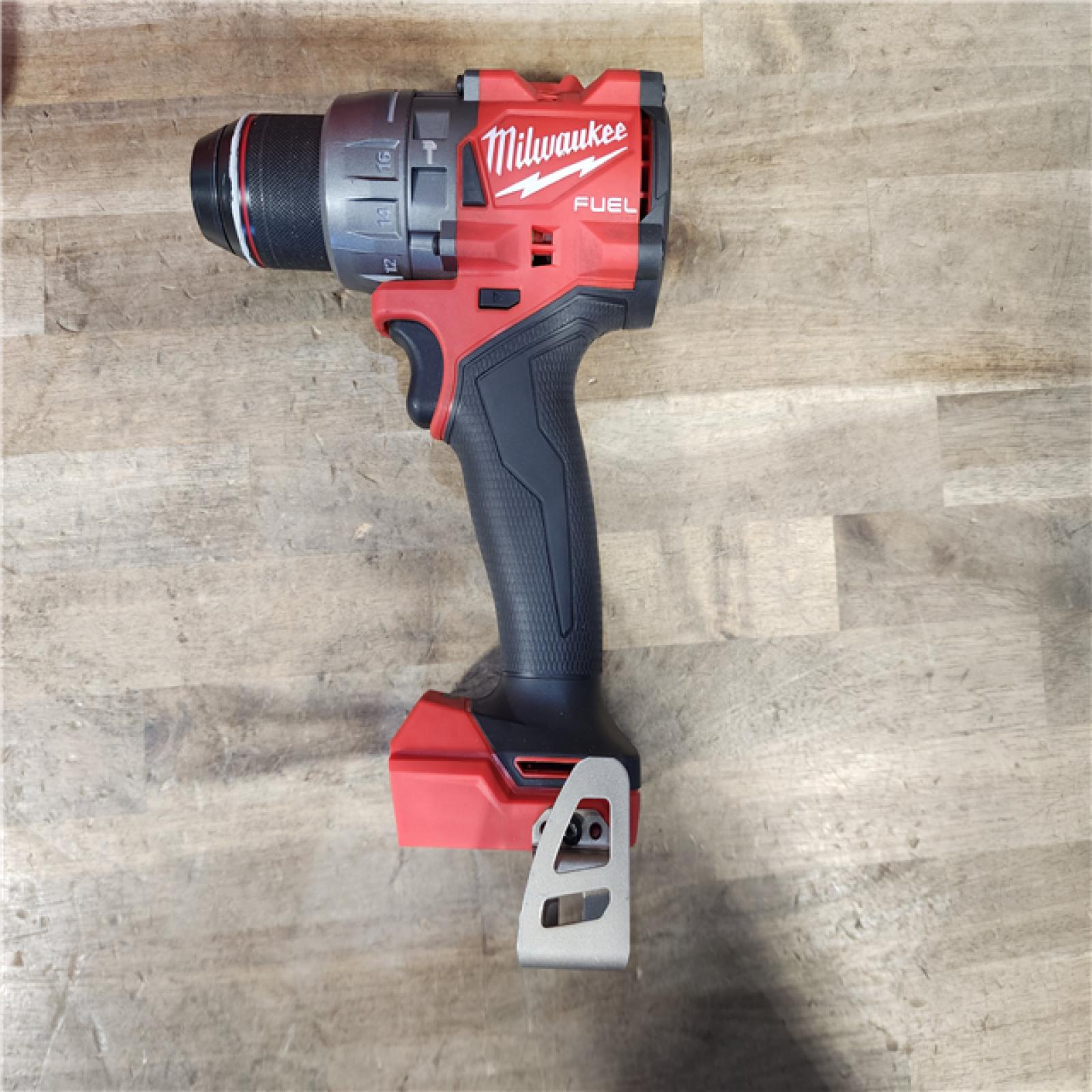 HOUSTON LOCATION - AS-IS Milwaukee 2904-22 Hammer Drill Driver Kit with Batteries and Charger