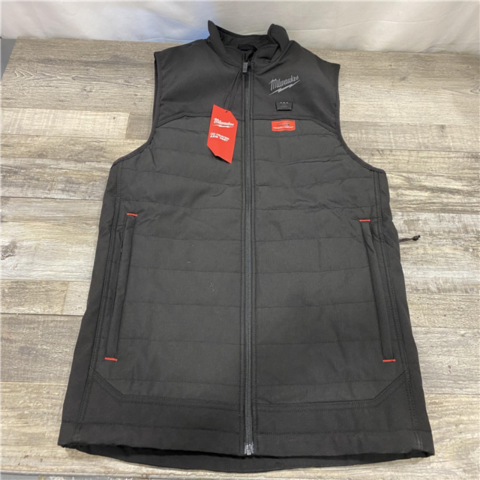 AS-IS Milwaukee Men's Medium 12V Lithium-Ion Cordless AXIS Black Heated Vest Kit