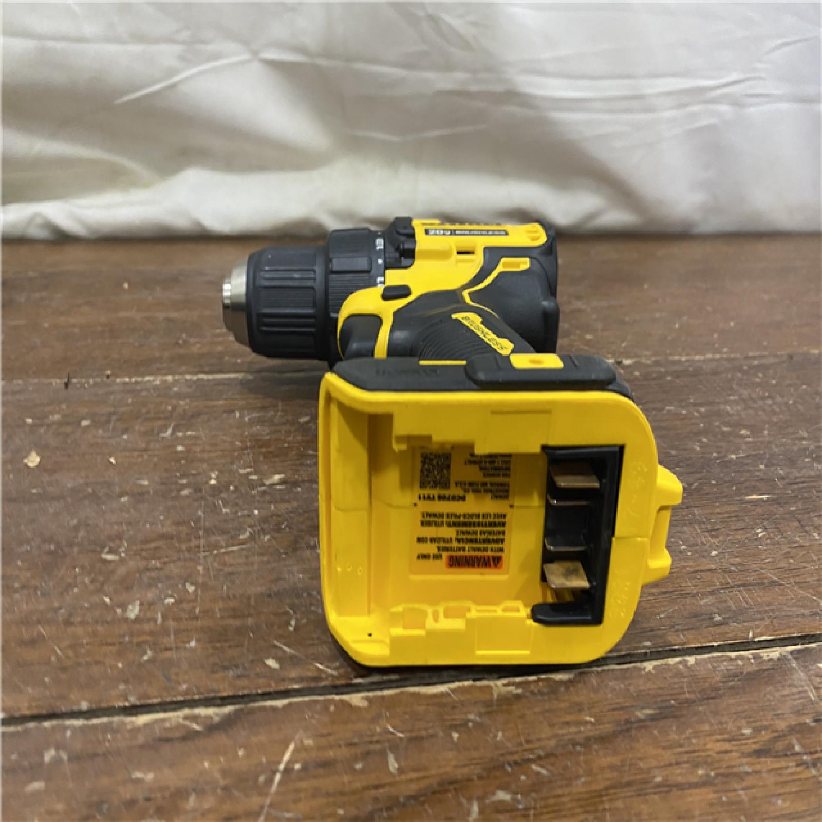 AS-IS ATOMIC 20V MAX Cordless Brushless Compact 1/2 in. Drill/Driver, (2) 20V 1.3Ah Batteries, Charger and Bag