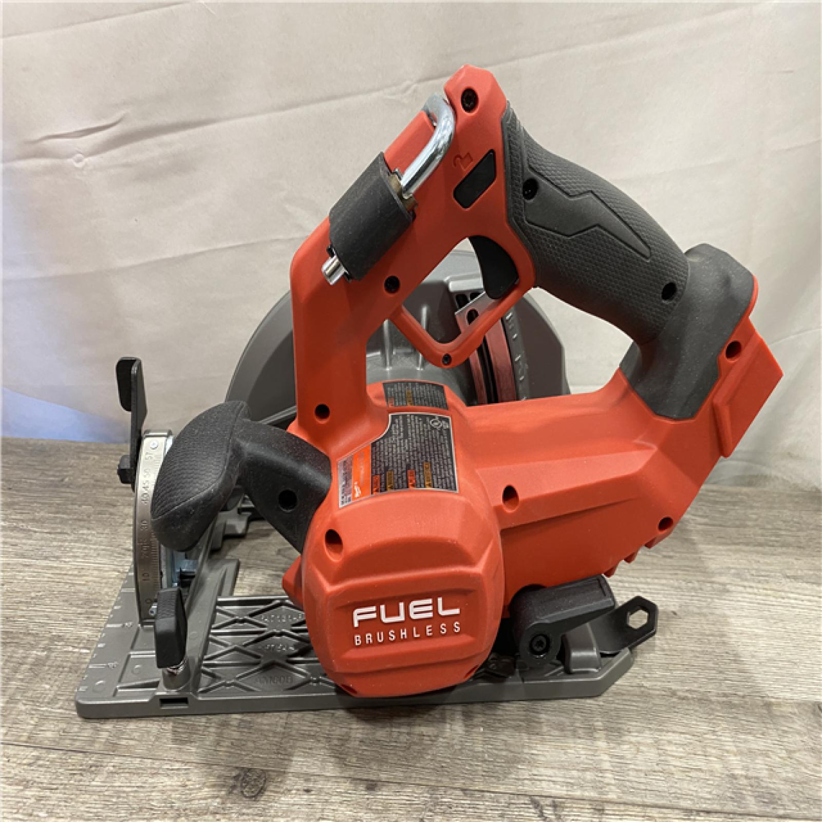 AS-IS Milwaukee FUEL 18V Lithium-Ion Brushless Cordless 7-1/4 in. Circular Saw (Tool-Only)