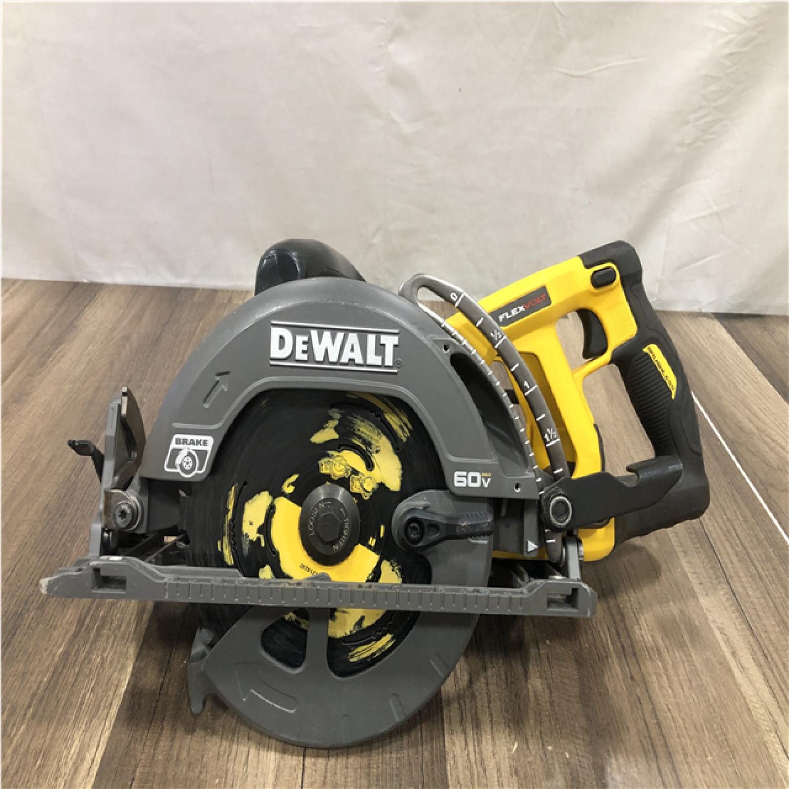 AS-IS DEWALT FLEXVOLT 60V MAX Cordless Brushless 7-1/4 in. Wormdrive Style Circular Saw (Tool Only)