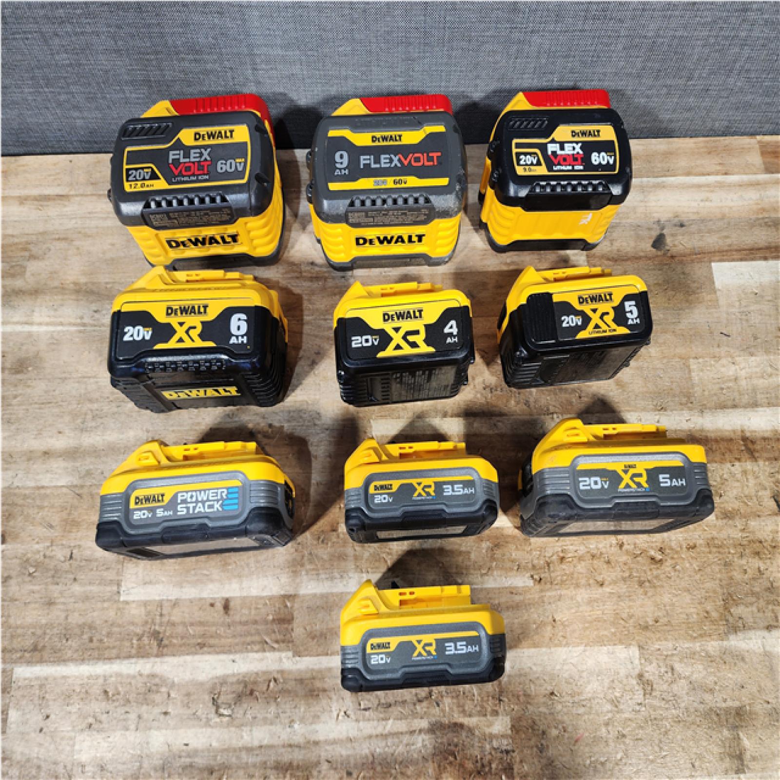 HOUSTON LOCATION - AS - IS DEWALT BATTERY PACK QTY - 10