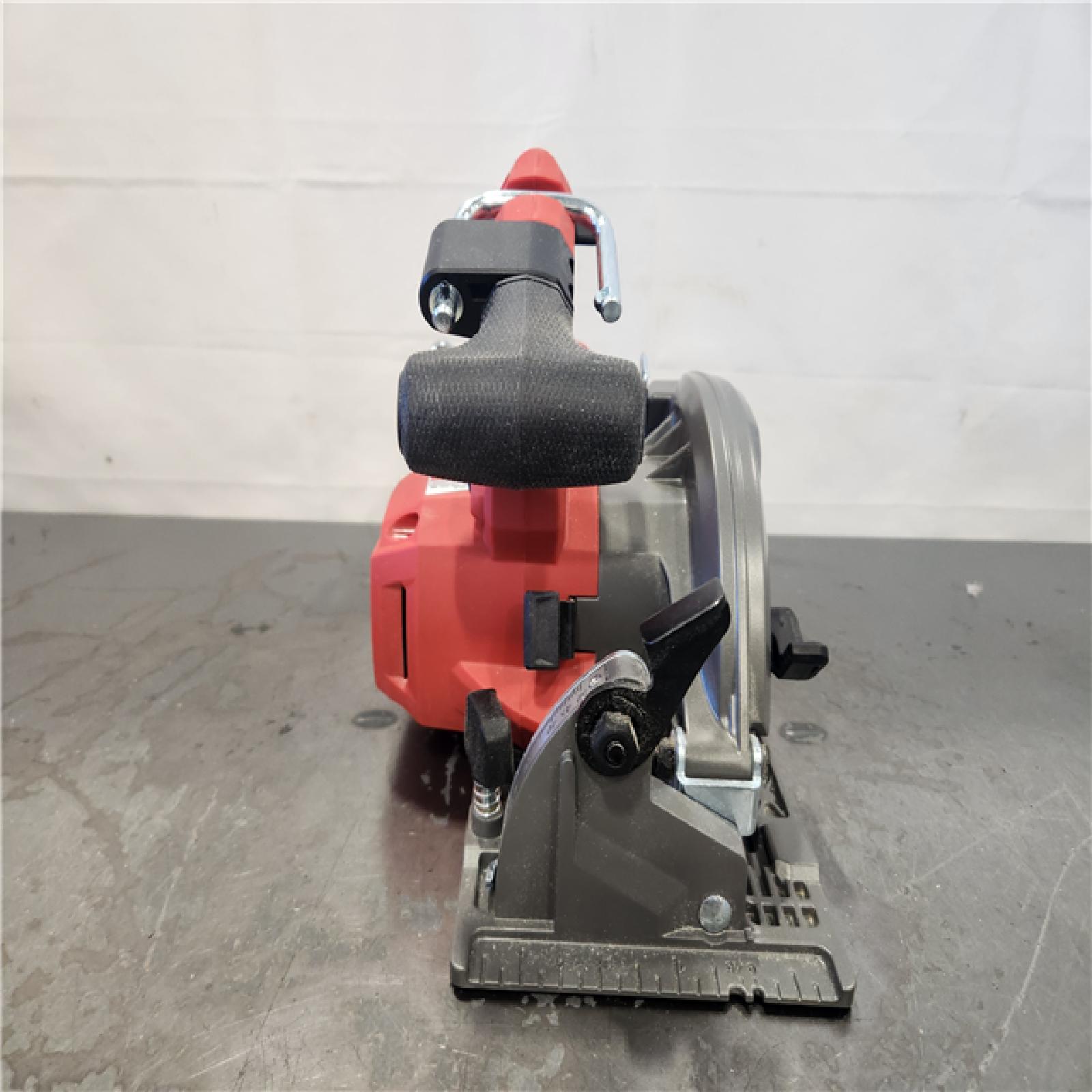 AS-IS- Milwaukee M18 FUEL 18V Lithium-Ion Brushless Cordless 6-1/2 in. Circular Saw (Tool-Only)